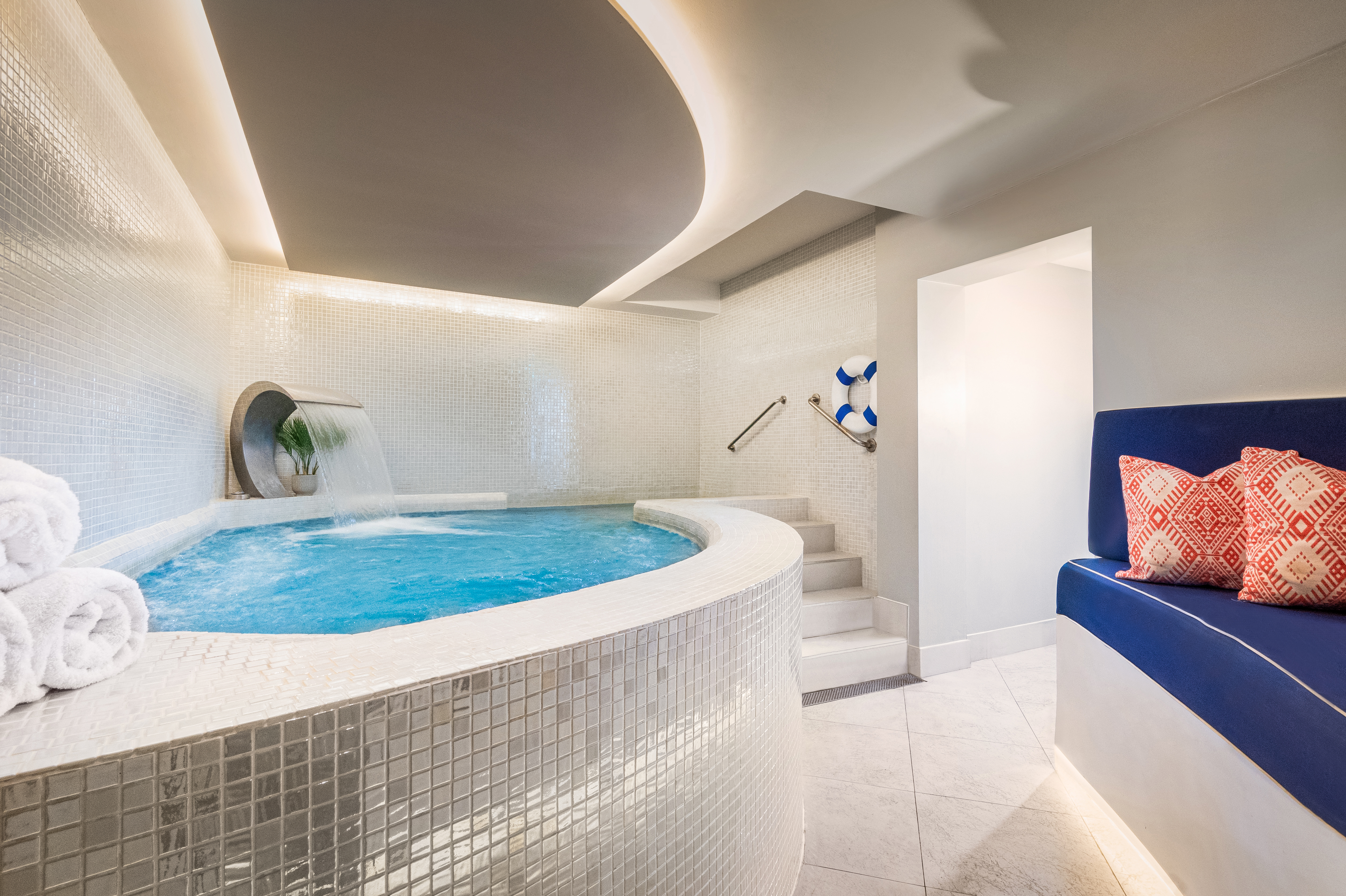 Elemis Expert™ Spa Escape | Weekend