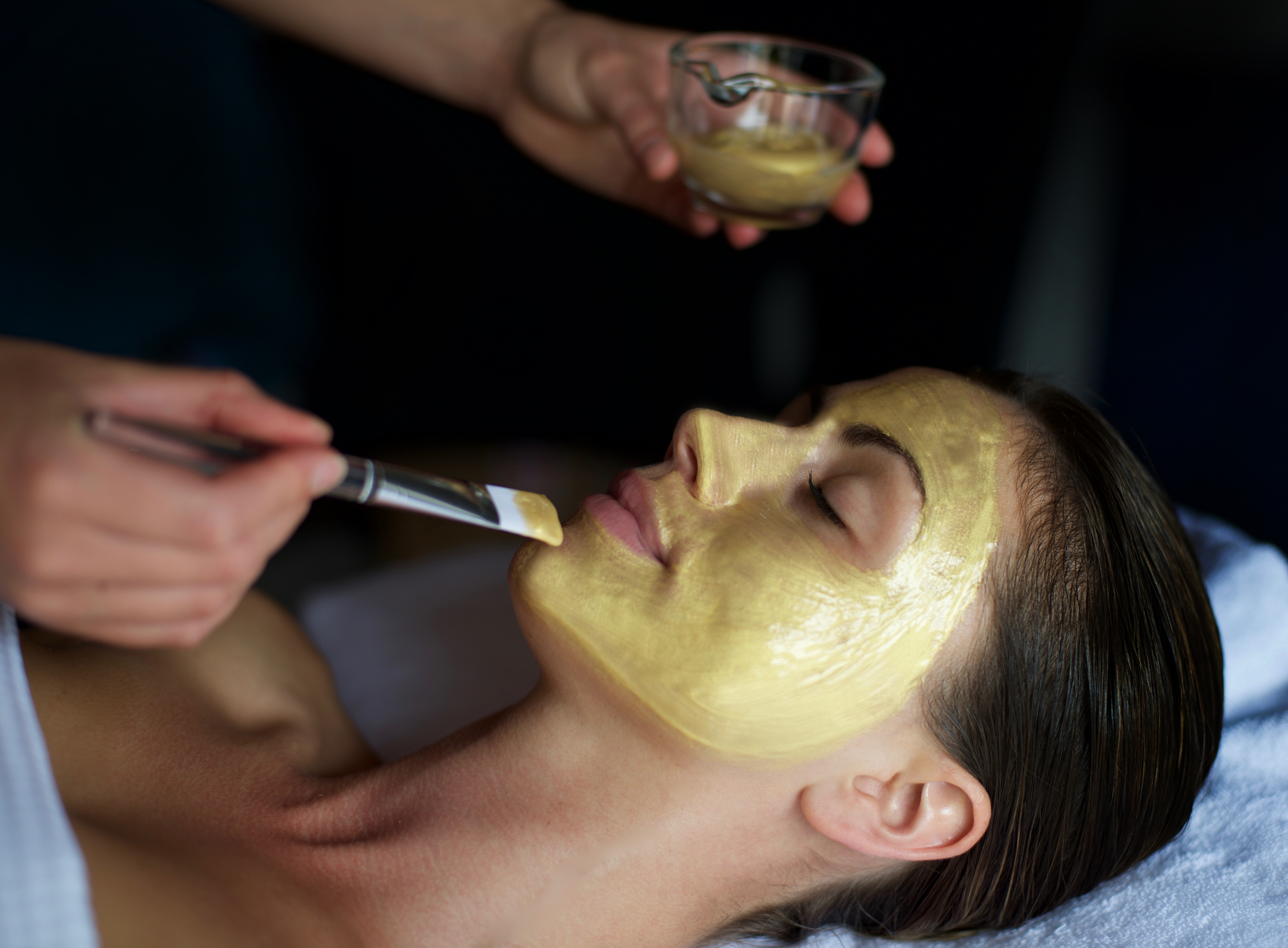 Champagne & Truffles Deluxe Treatment | 90 Minutes