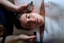 Apple Peel AHA Facial | 60 Minutes