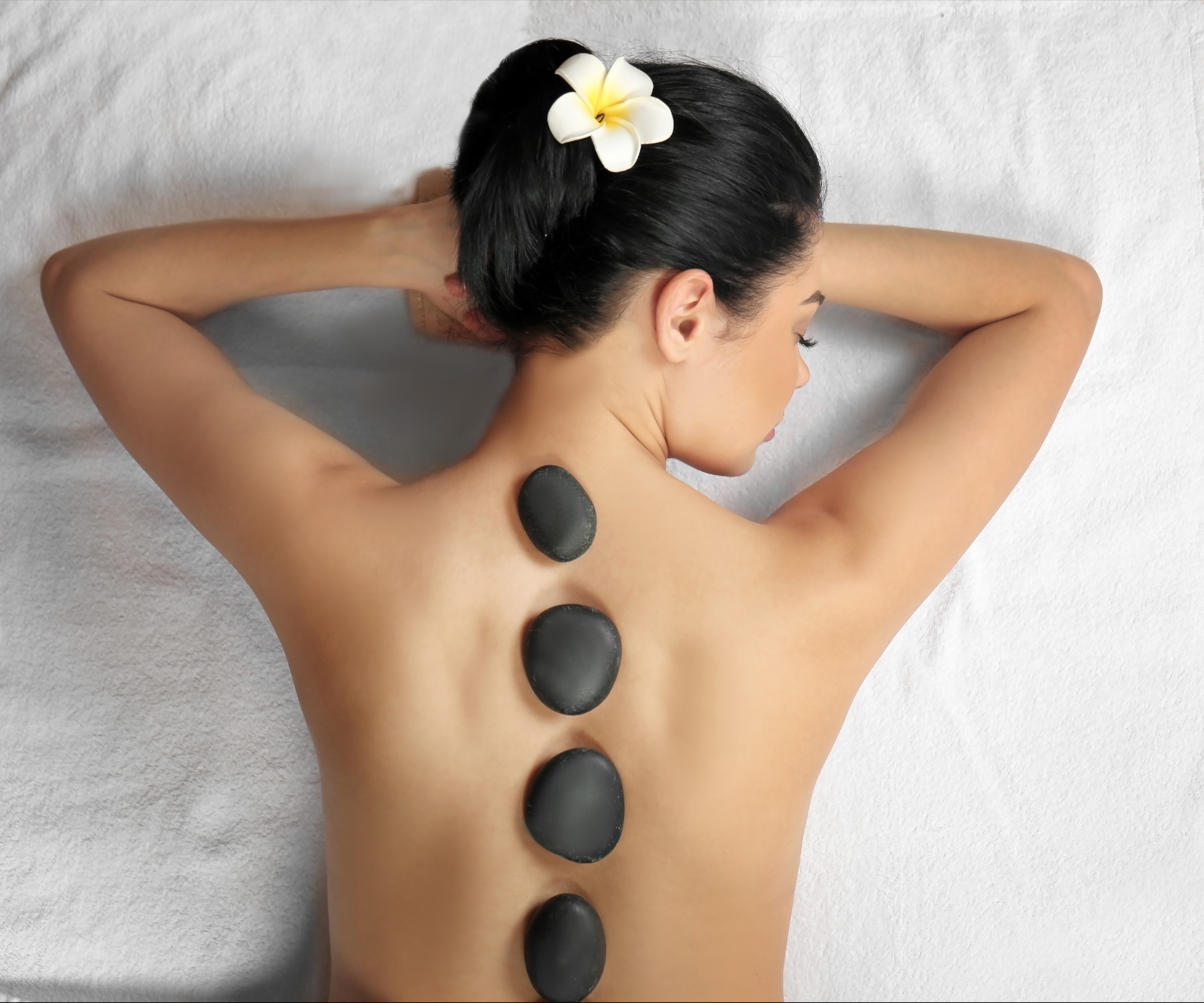 Hot Stone Massage | 50 Minutes