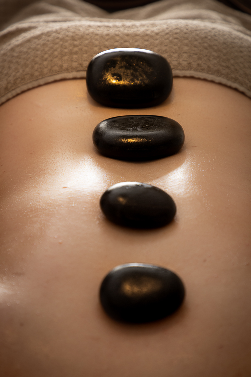 Hot Stone Spice Mud Back Treatment | 60 Minutes