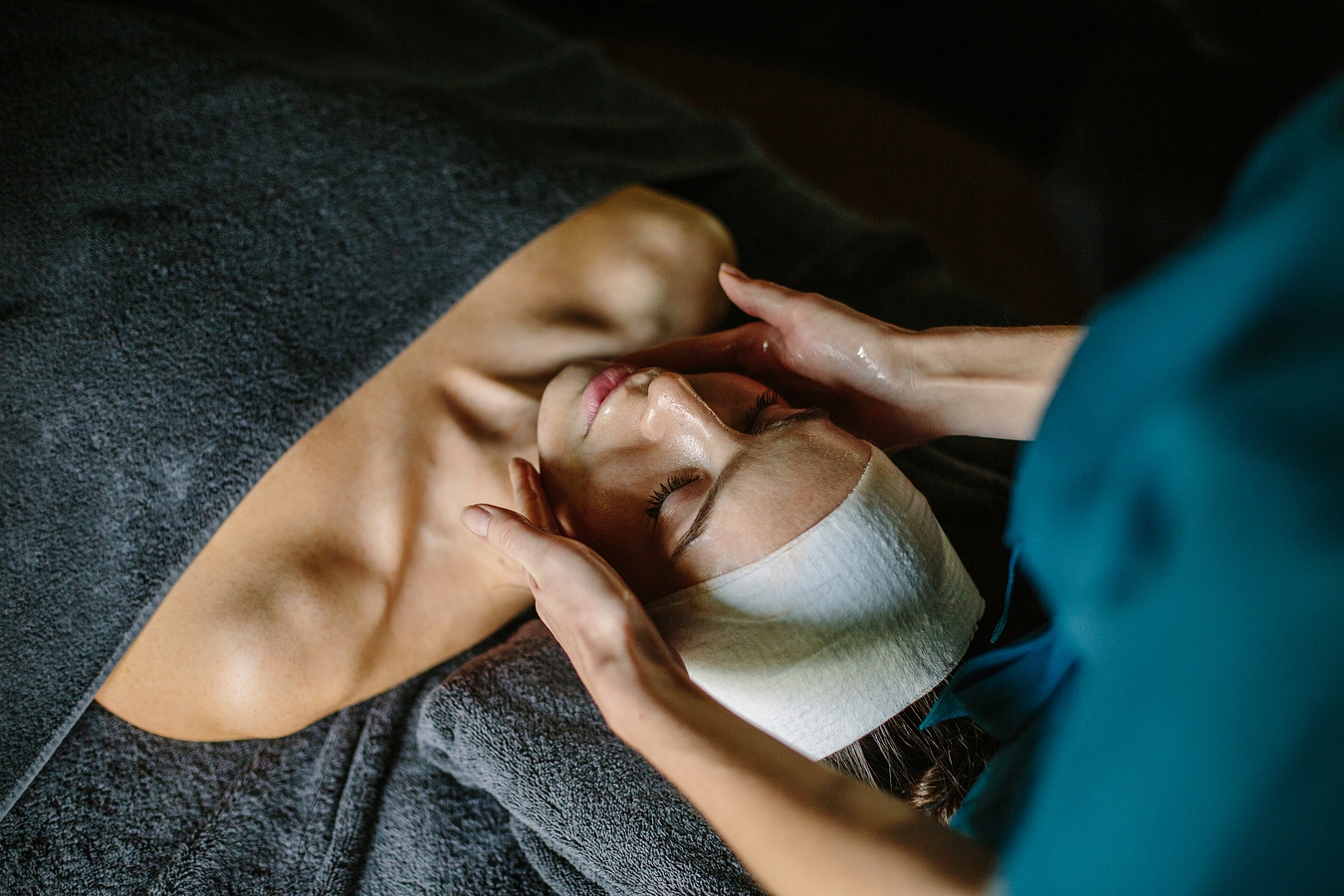 Espa Pre-natal Back Massage & Booster Facial