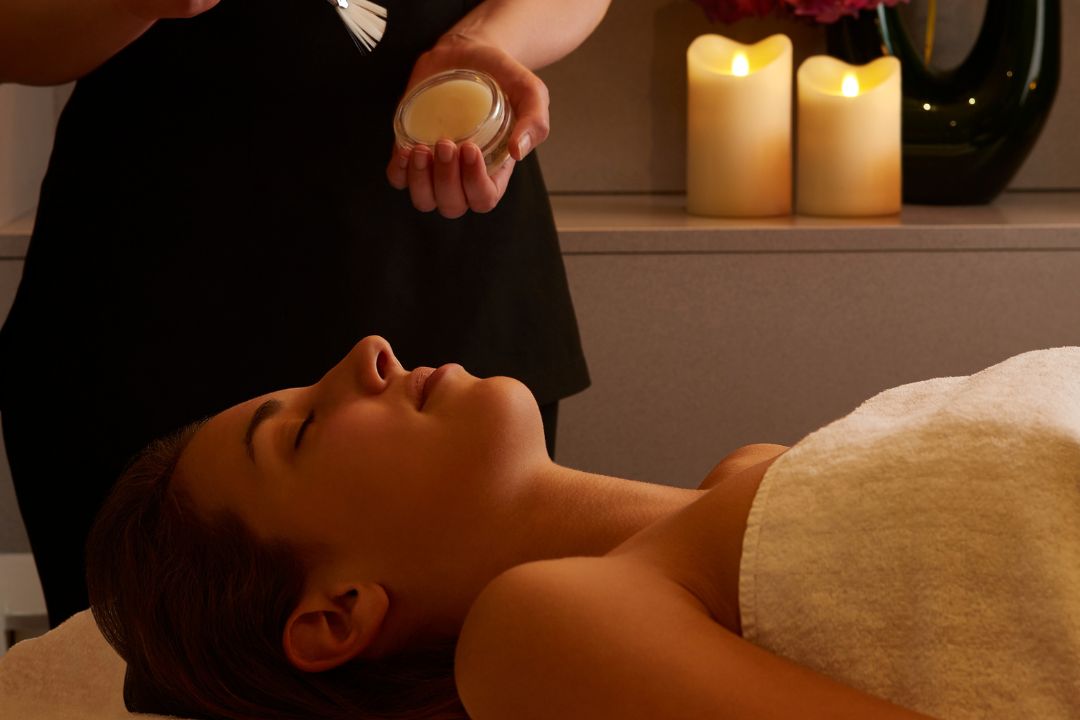 Oskia Signature Glow Facial | 75 Minutes