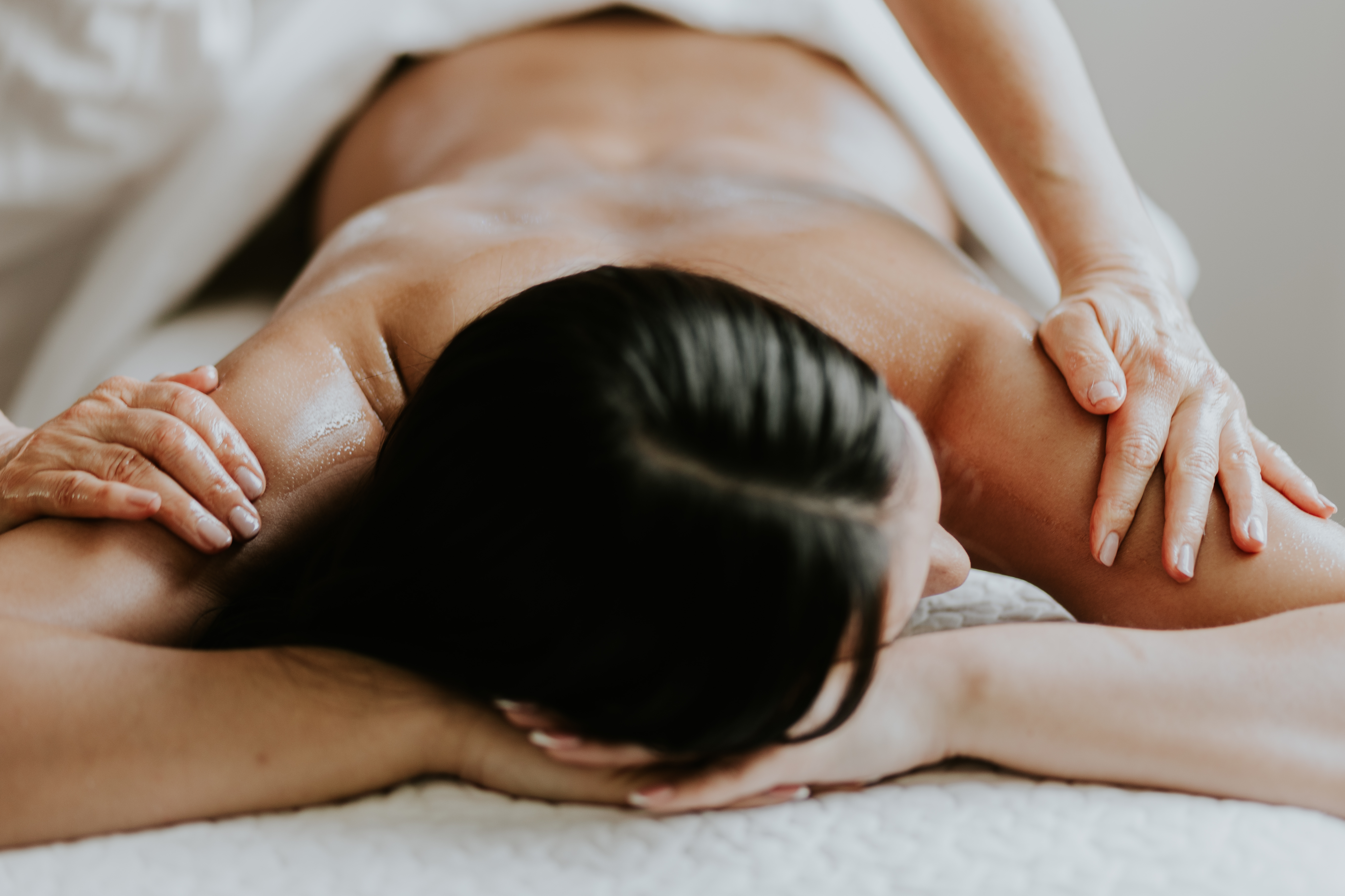 60 Minute Back & Soul Massage