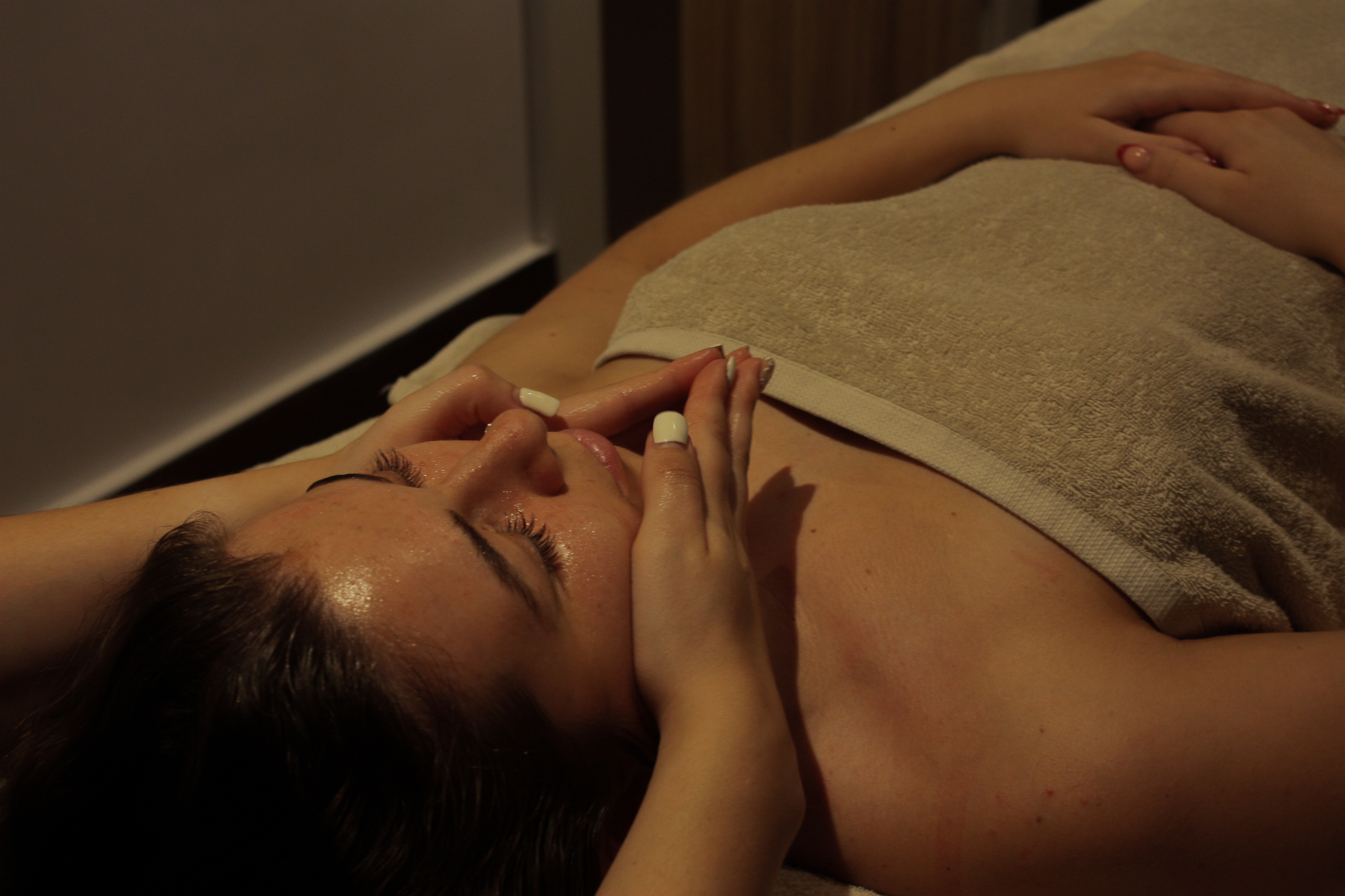 Caudalie Vinosource Facial | 60 Minutes