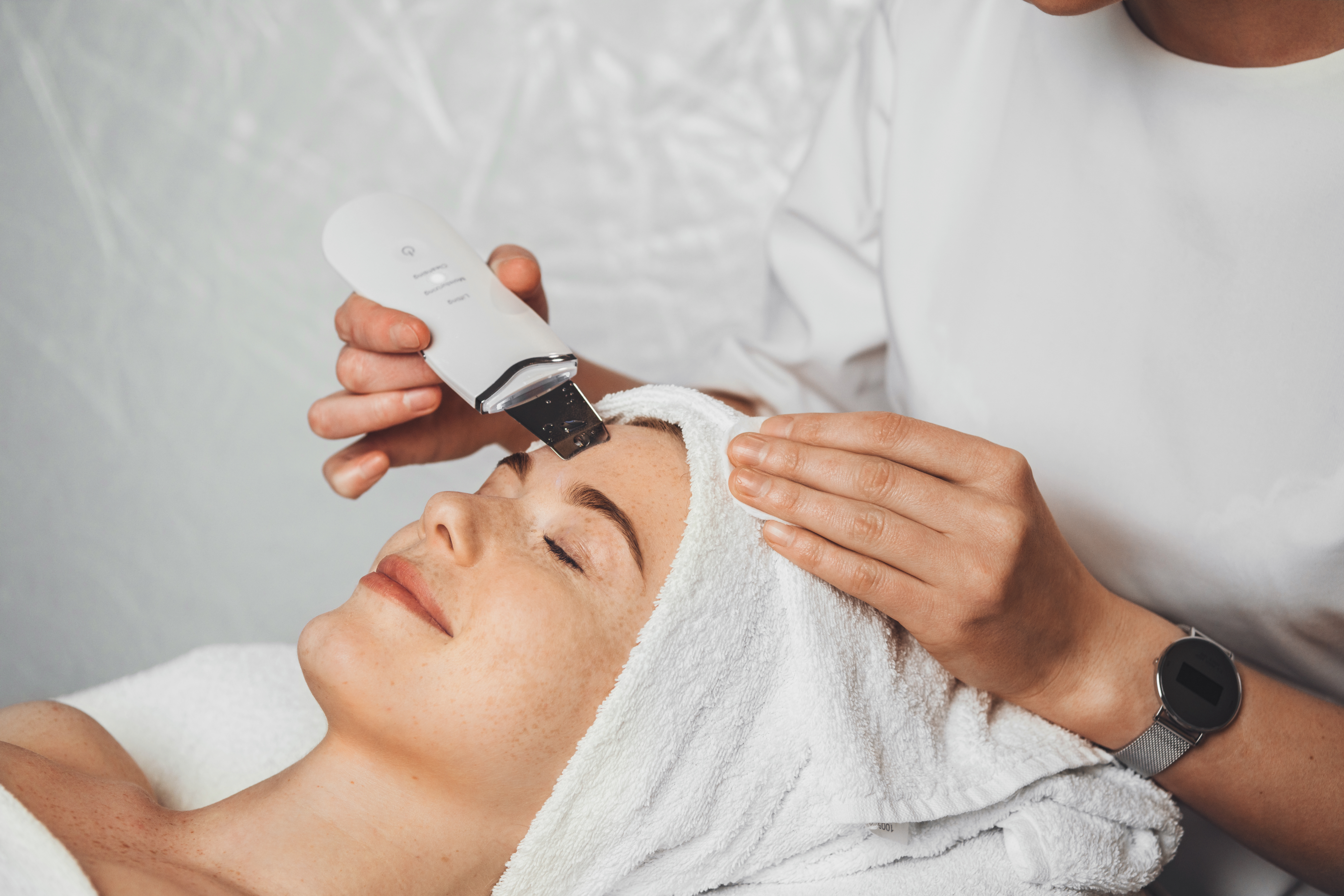 Biotec Pro-Glow Smooth Facial | 55 Minutes