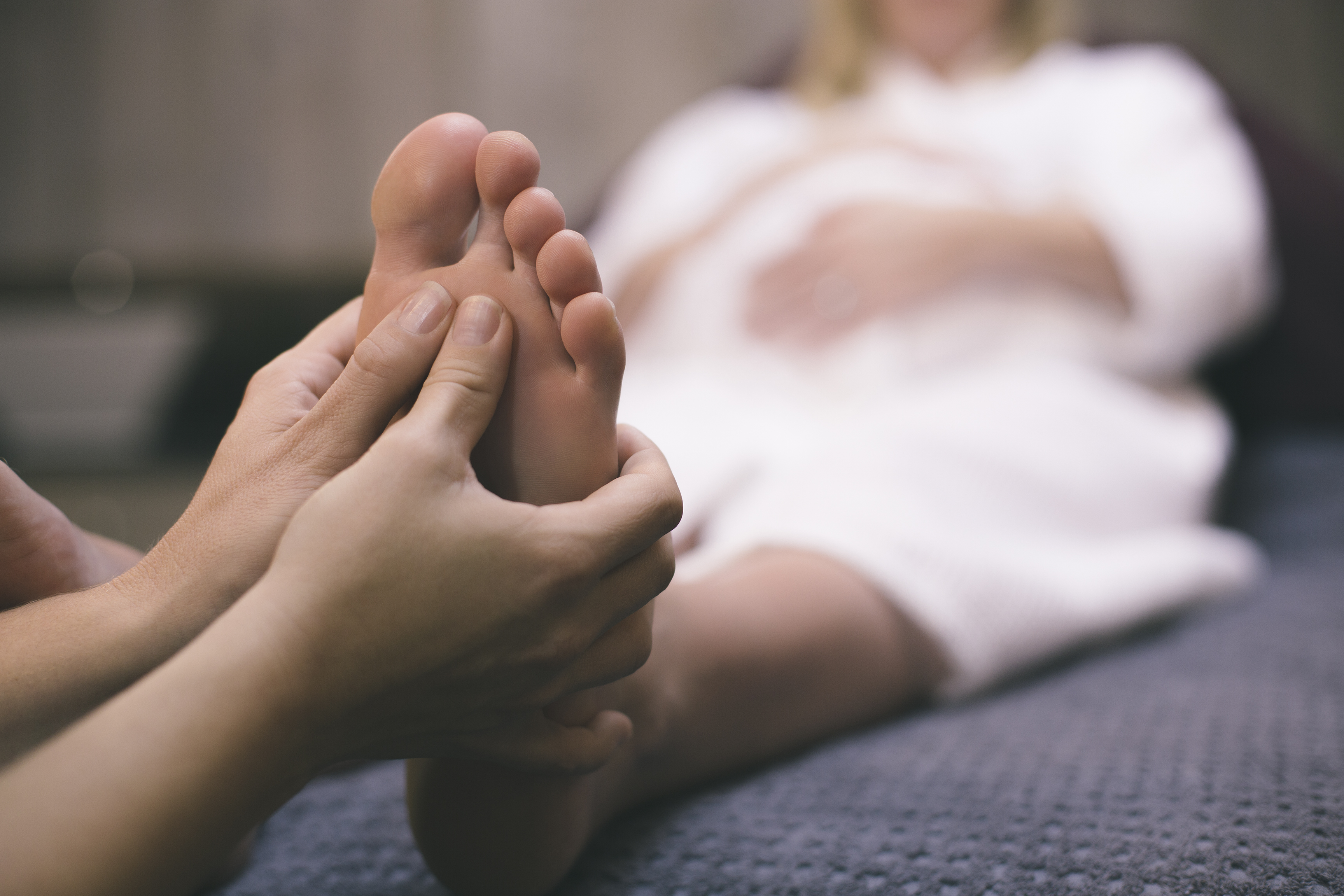 Sole Sensation & Tender Touch | 55 Minutes