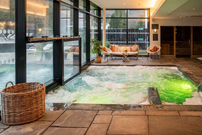 Sundowner Sessions | Saturday - Sunday