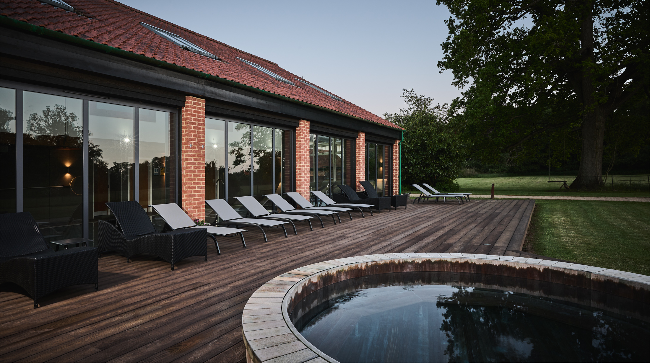 The Bespoke Package with a 60 Minute Treatment