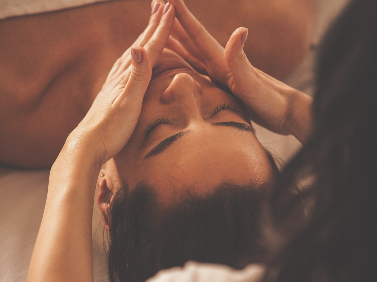 Tide & Touch Íon Signature Ritual | 90 Minutes