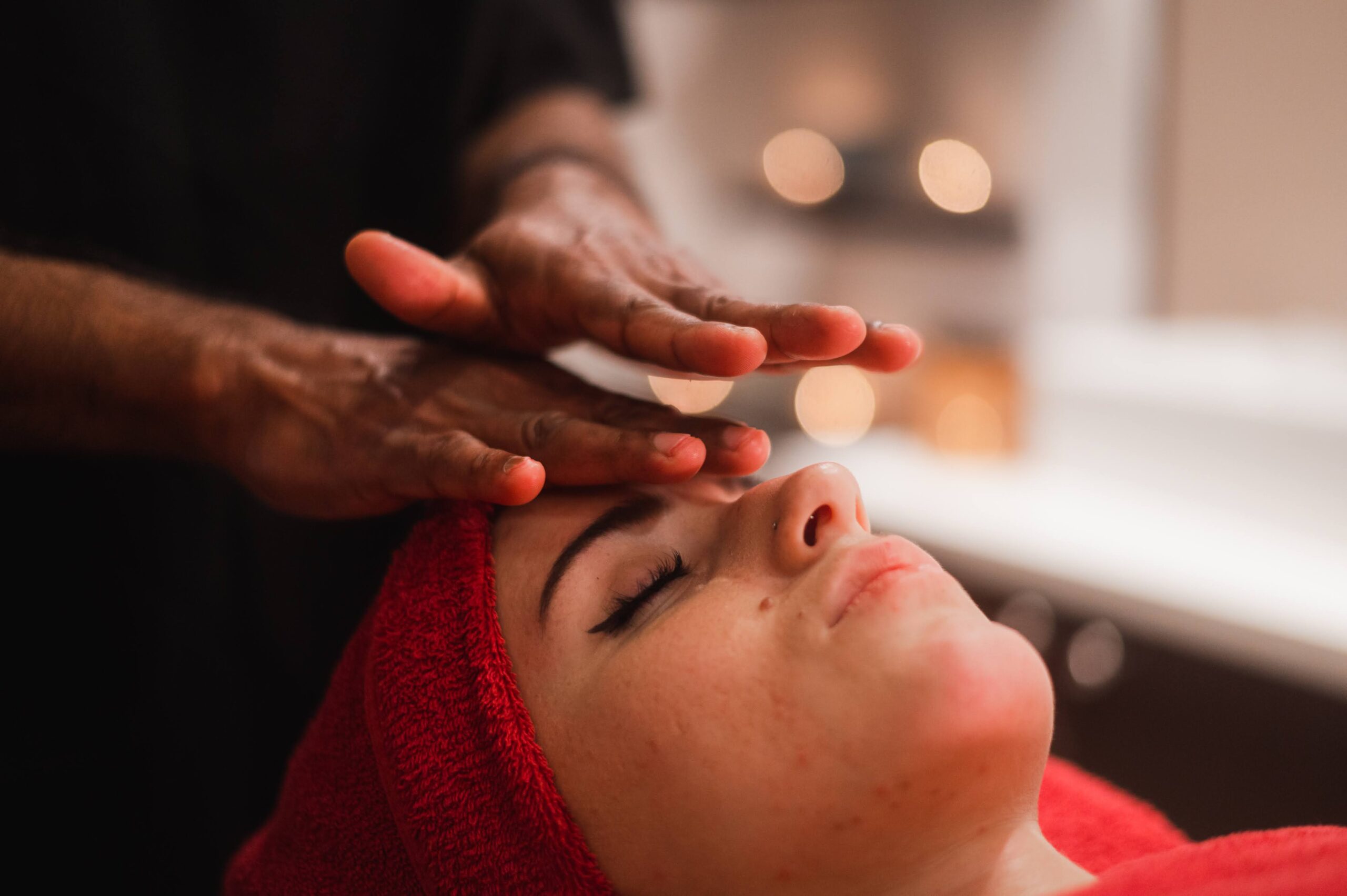 Ultrasound & Cavitation Facial | 80 Minutes