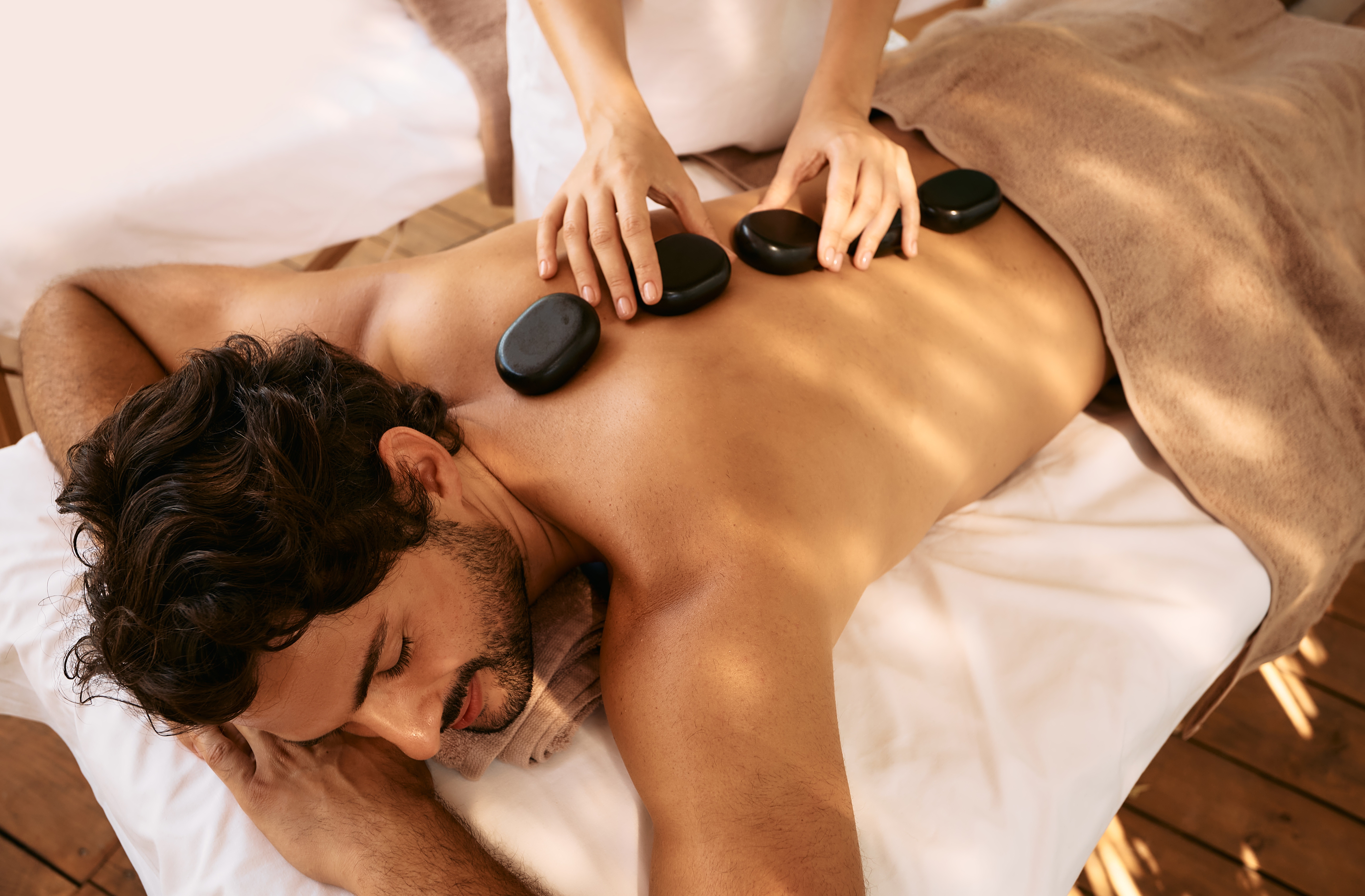 Hot Stones Massage | 60 Minutes