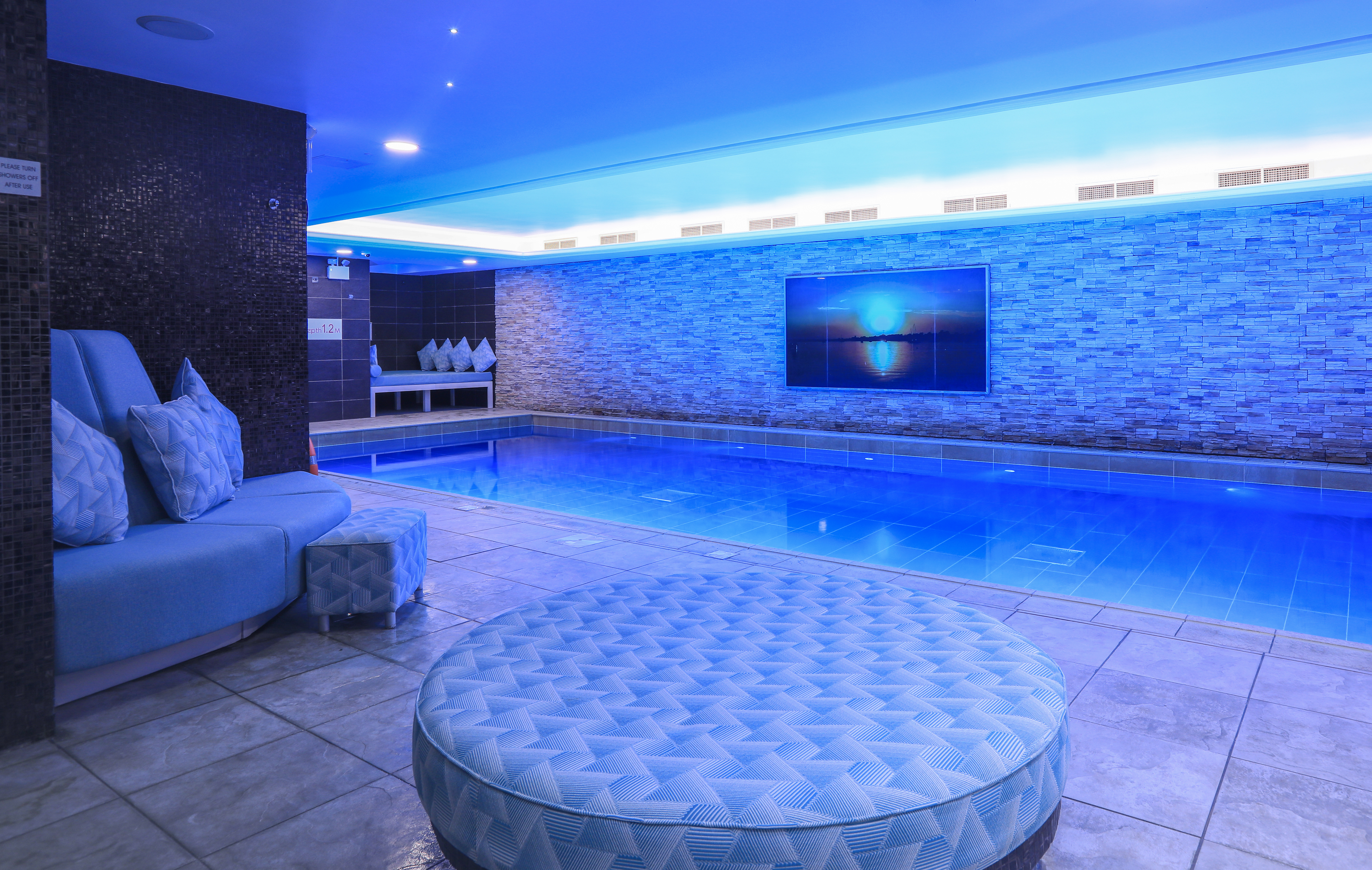 Swim & Dine | Weekdays