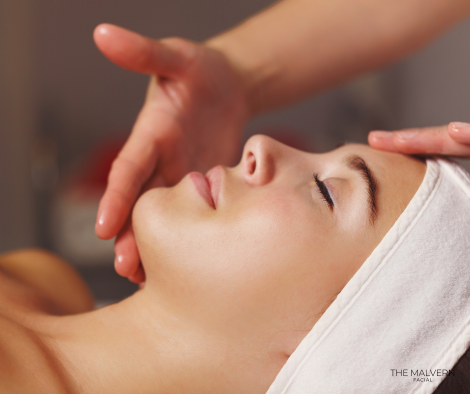 ELEMIS Expert Touch Renew Facial