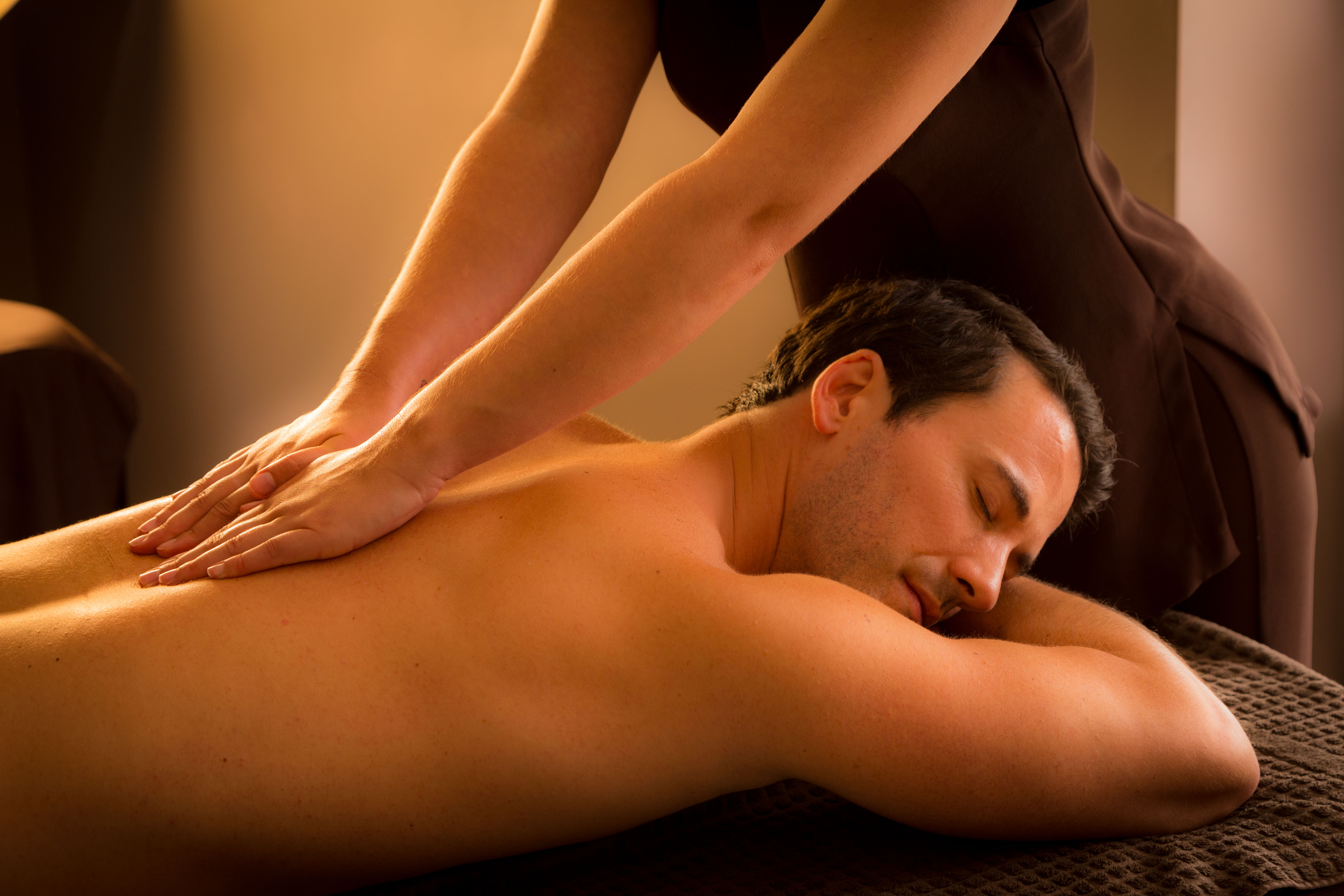 Mens back, face & scalp treatment