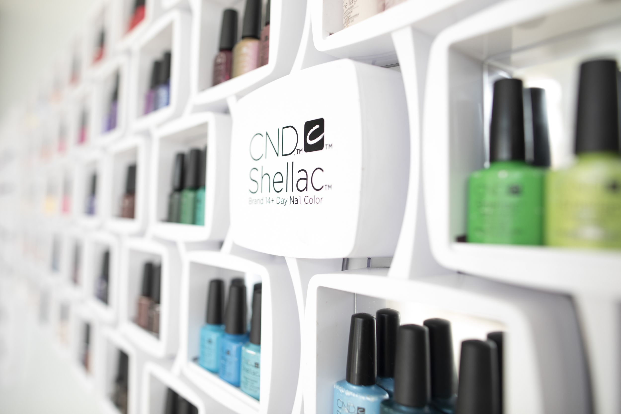 Shellac Express Manicure | 45 Minutes