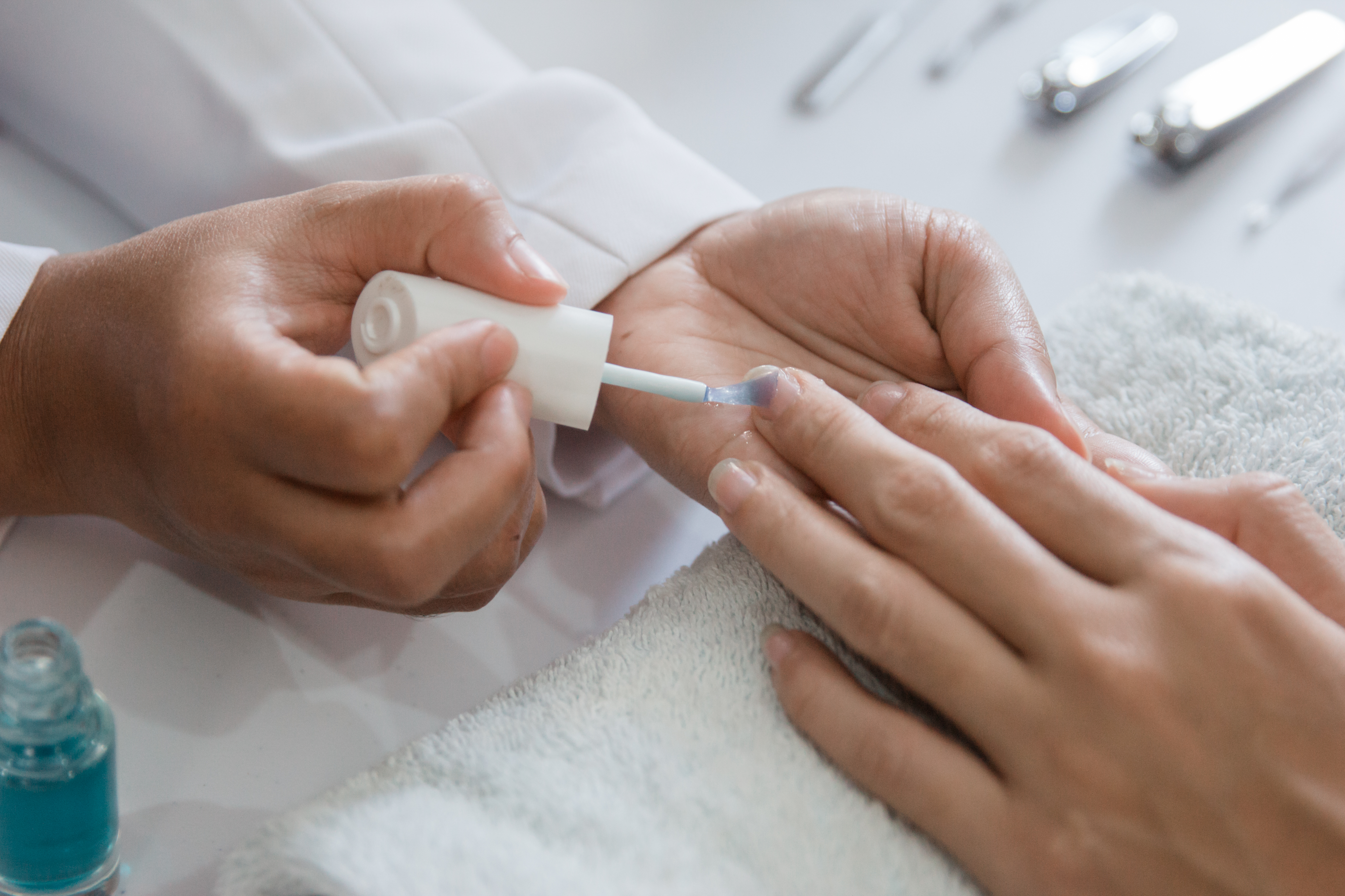 Heavenly Hands Manicure With Gel | 70 Minutes