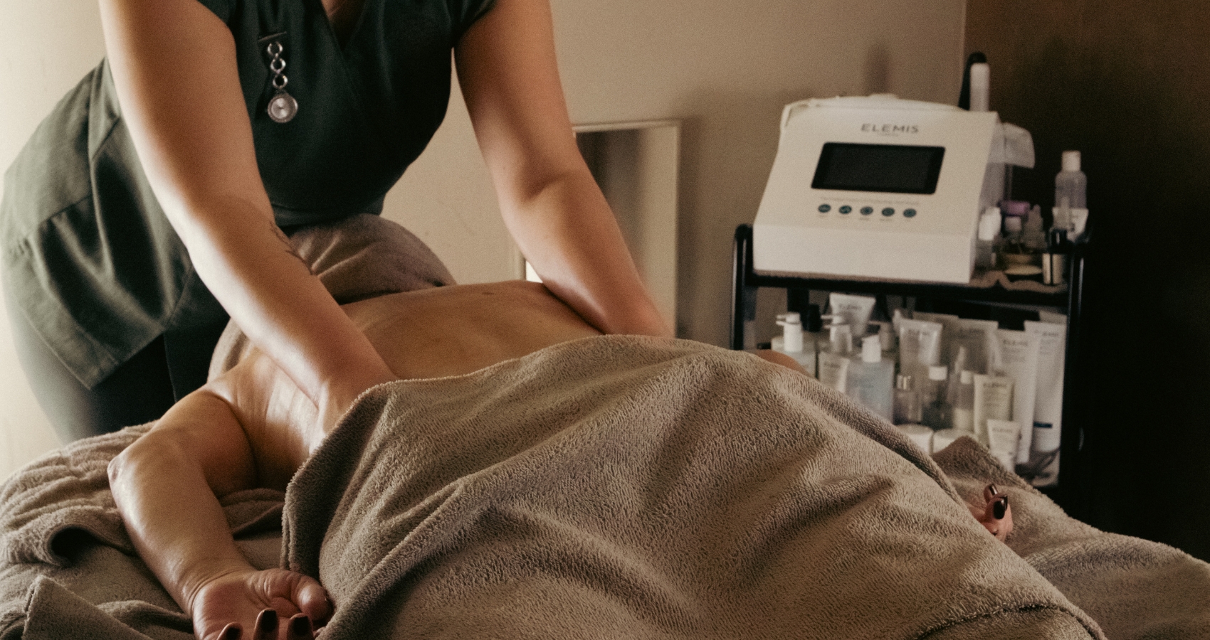 Ayurvedic Full body Massage