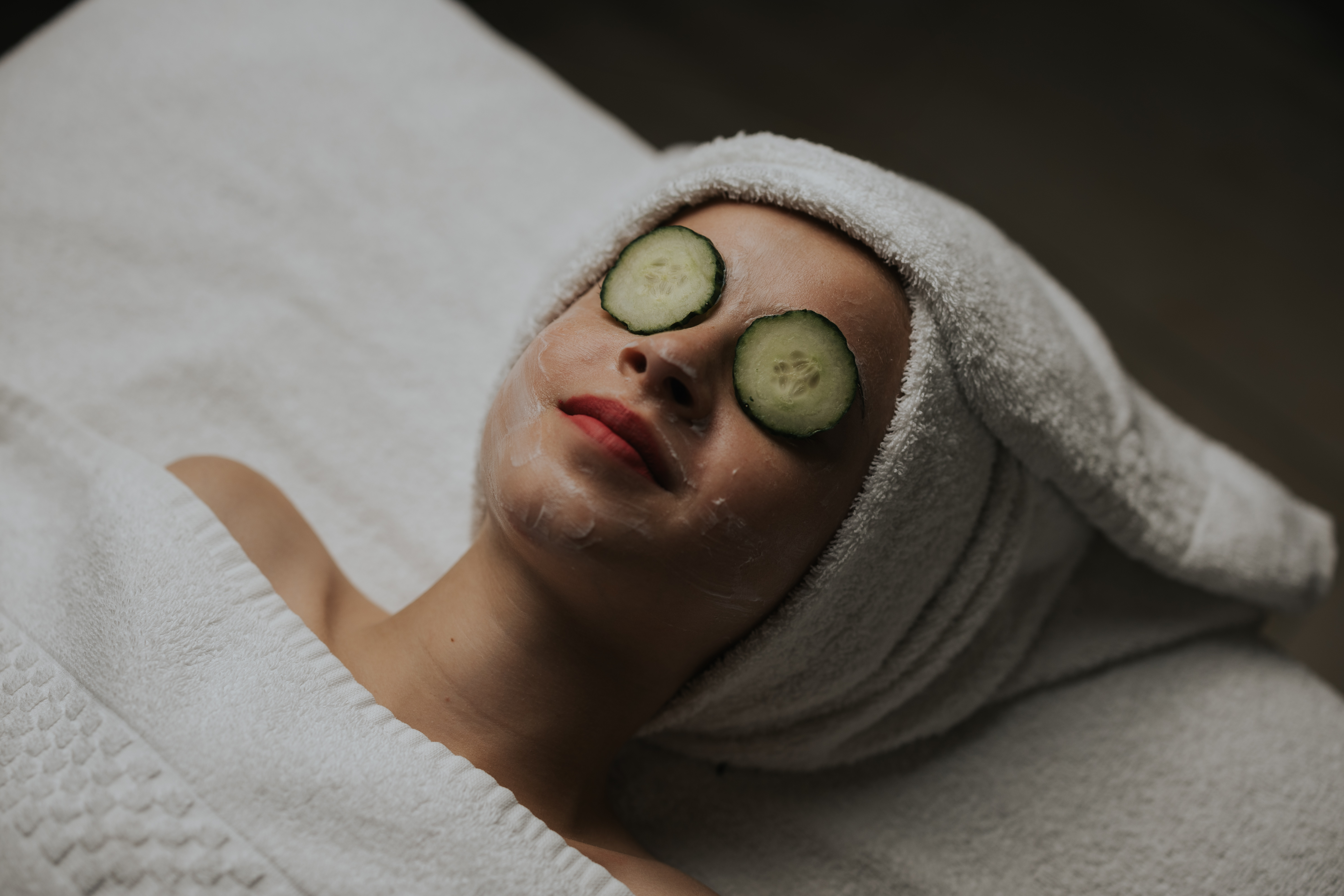 Yogurt & Cucumber Facial 25Minutes