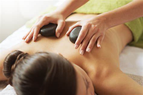 Elemis Transformative Hot Stone Massage | 25 Minutes