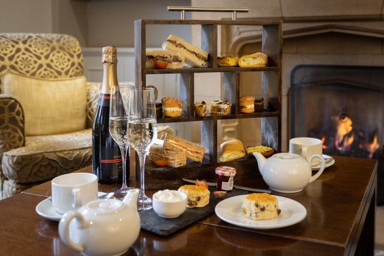 Luxury Afternoon Tea & Fizz | Monday - Thursday