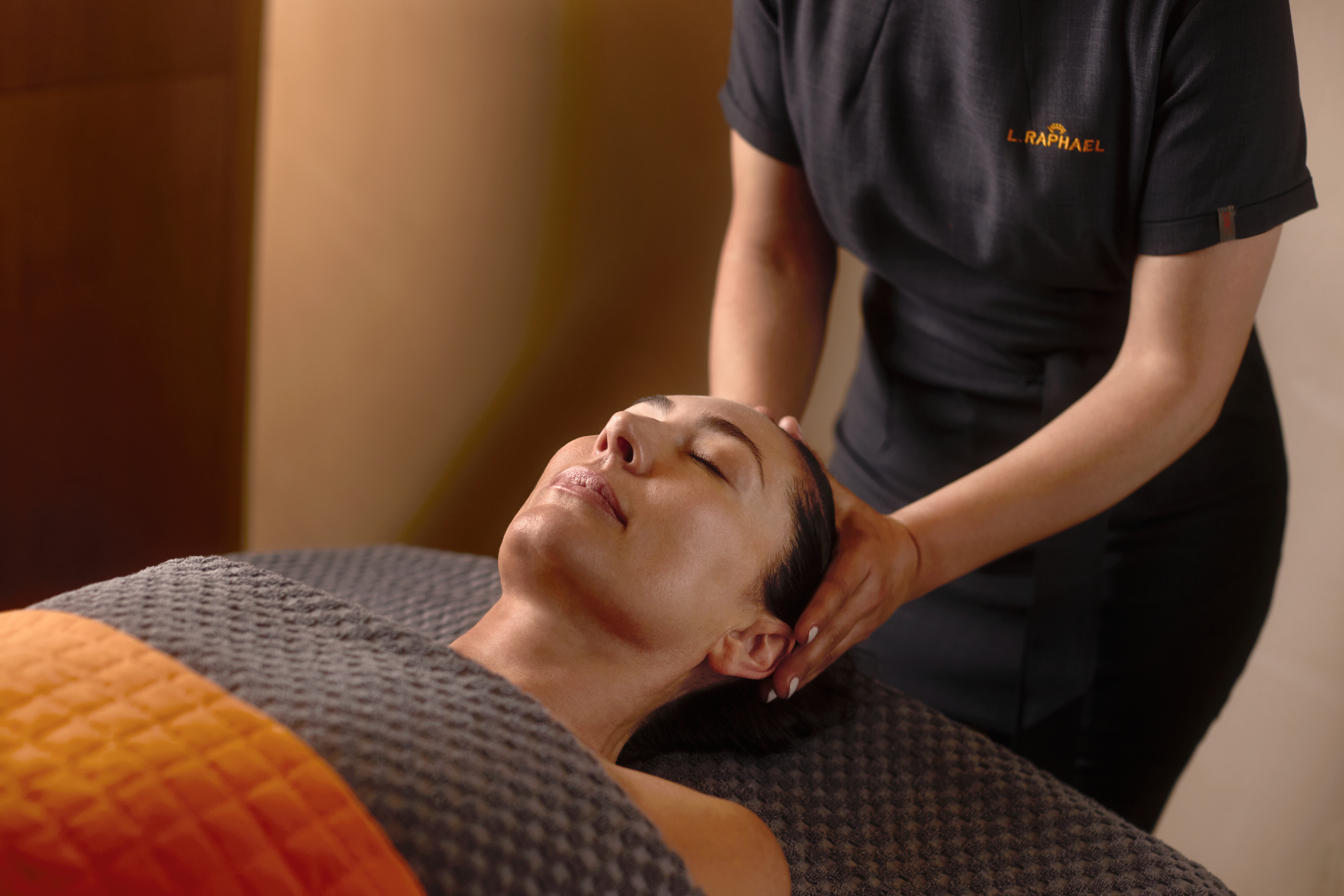 Head & Shoulder Massage | 50 Minutes 