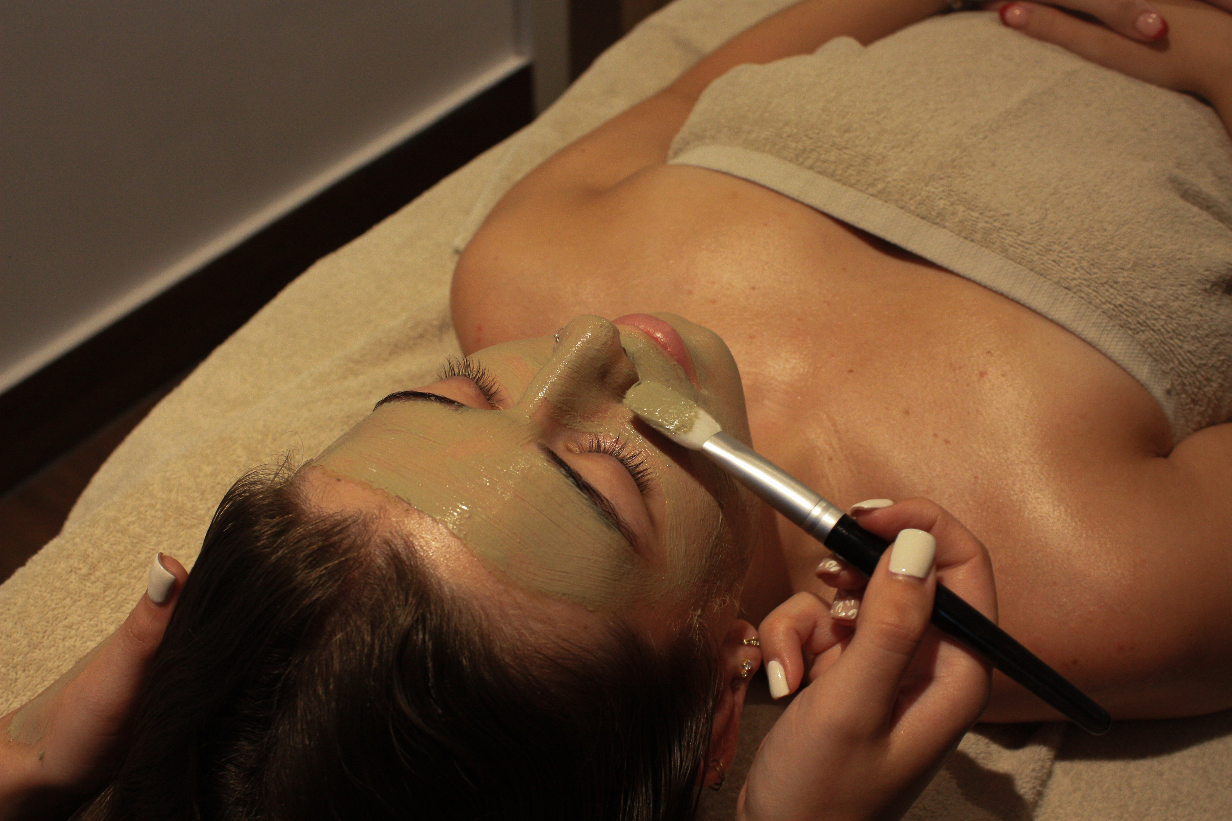 Caudalie Instant Glow Facial | 30 Minutes