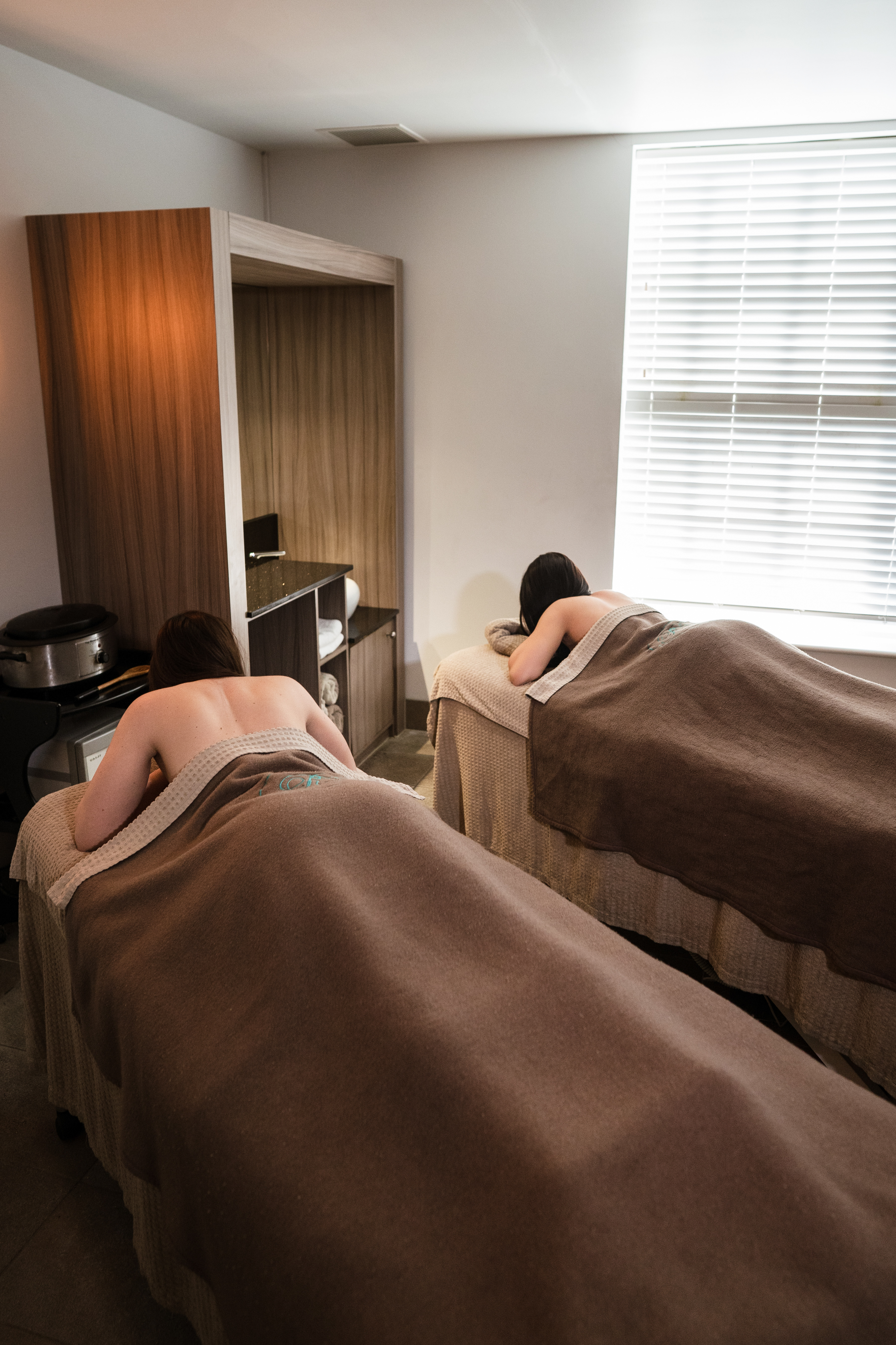 Melting Candle Back Massage