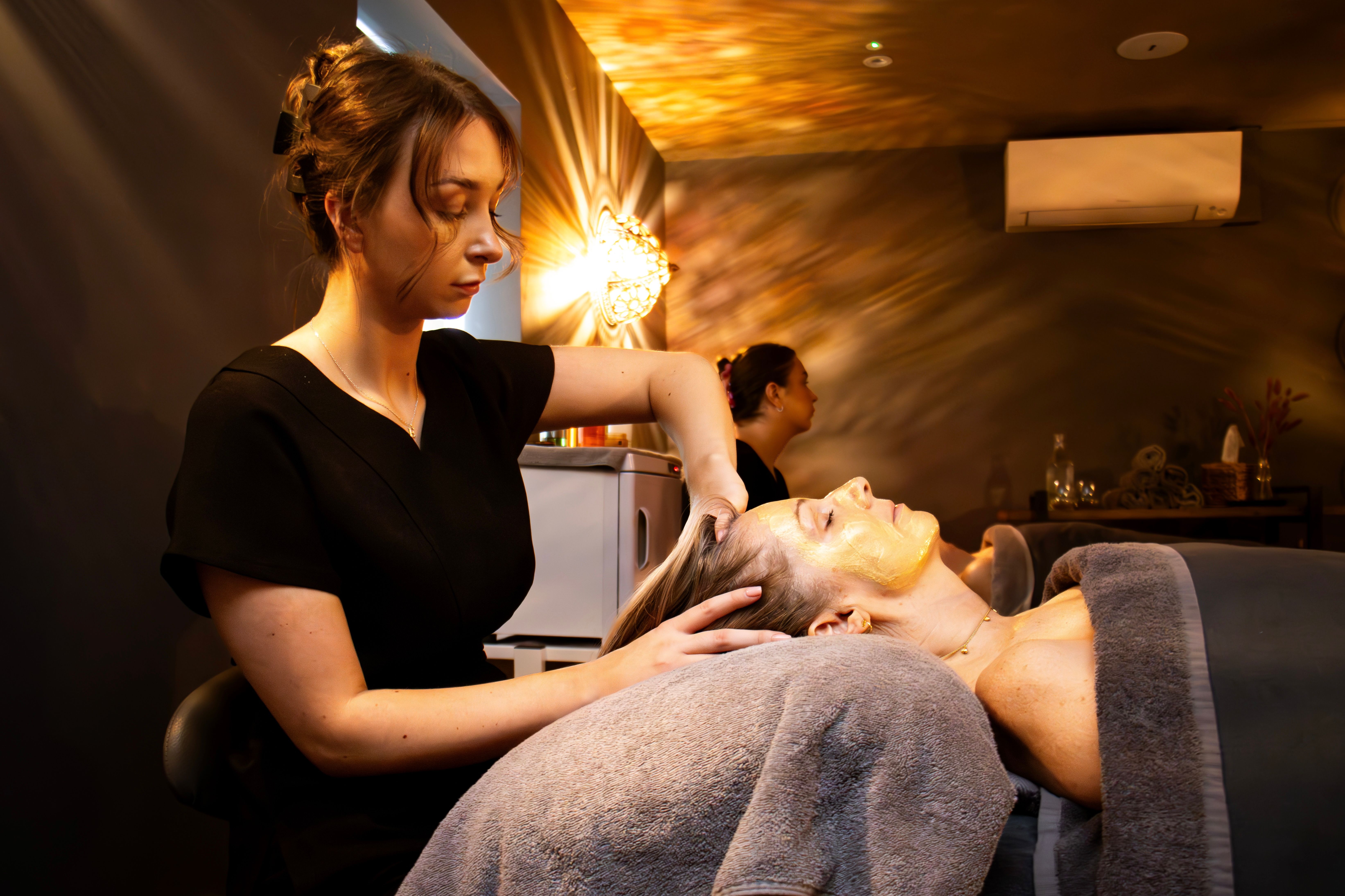 Champagne And Truffles | 90 Minutes