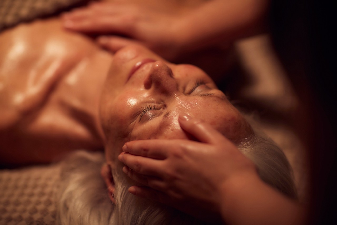 Elemis Expert™  | Touch Define Facial