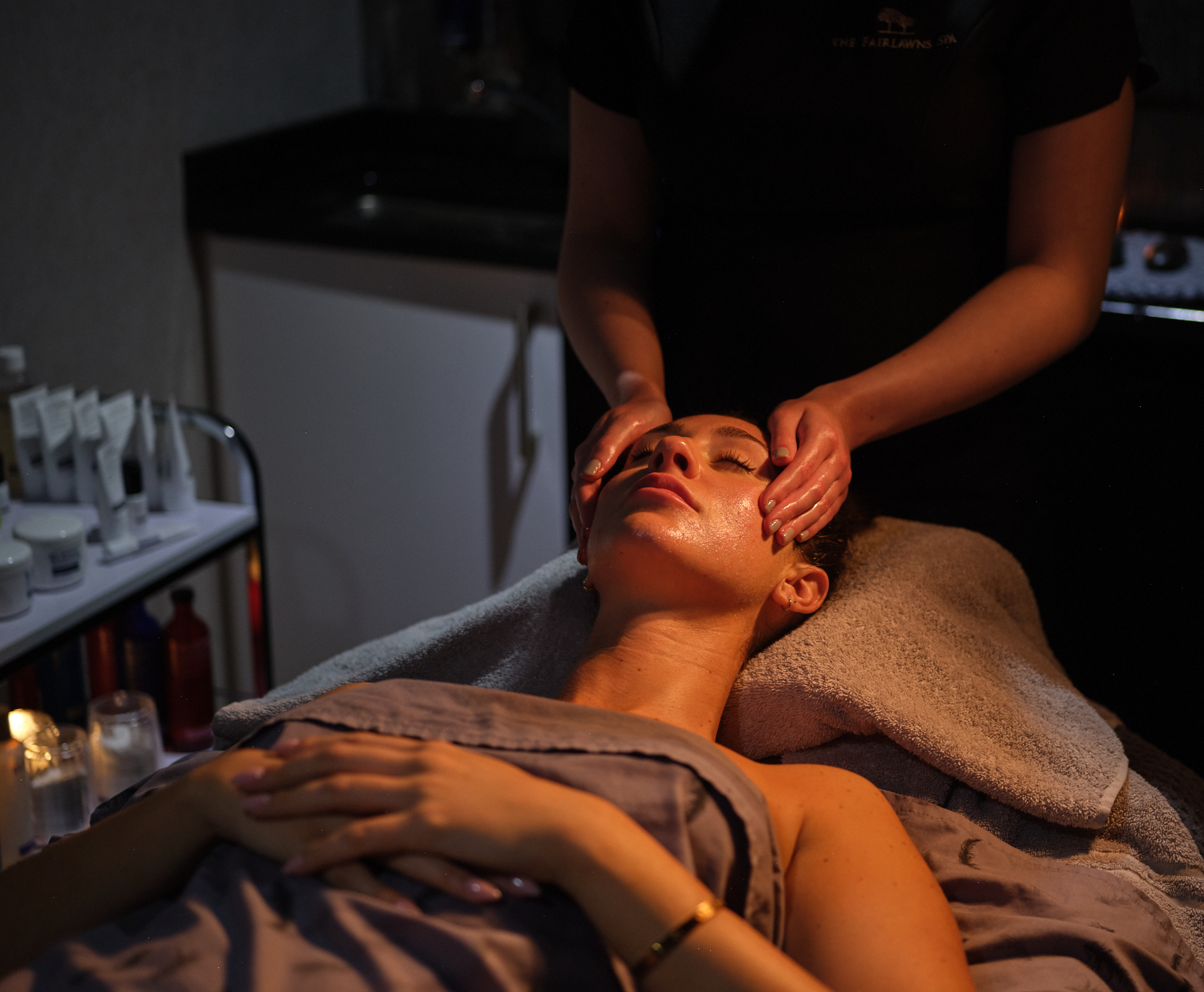 Elemis Expert Touch: Reveal Facial | 65 Minutes