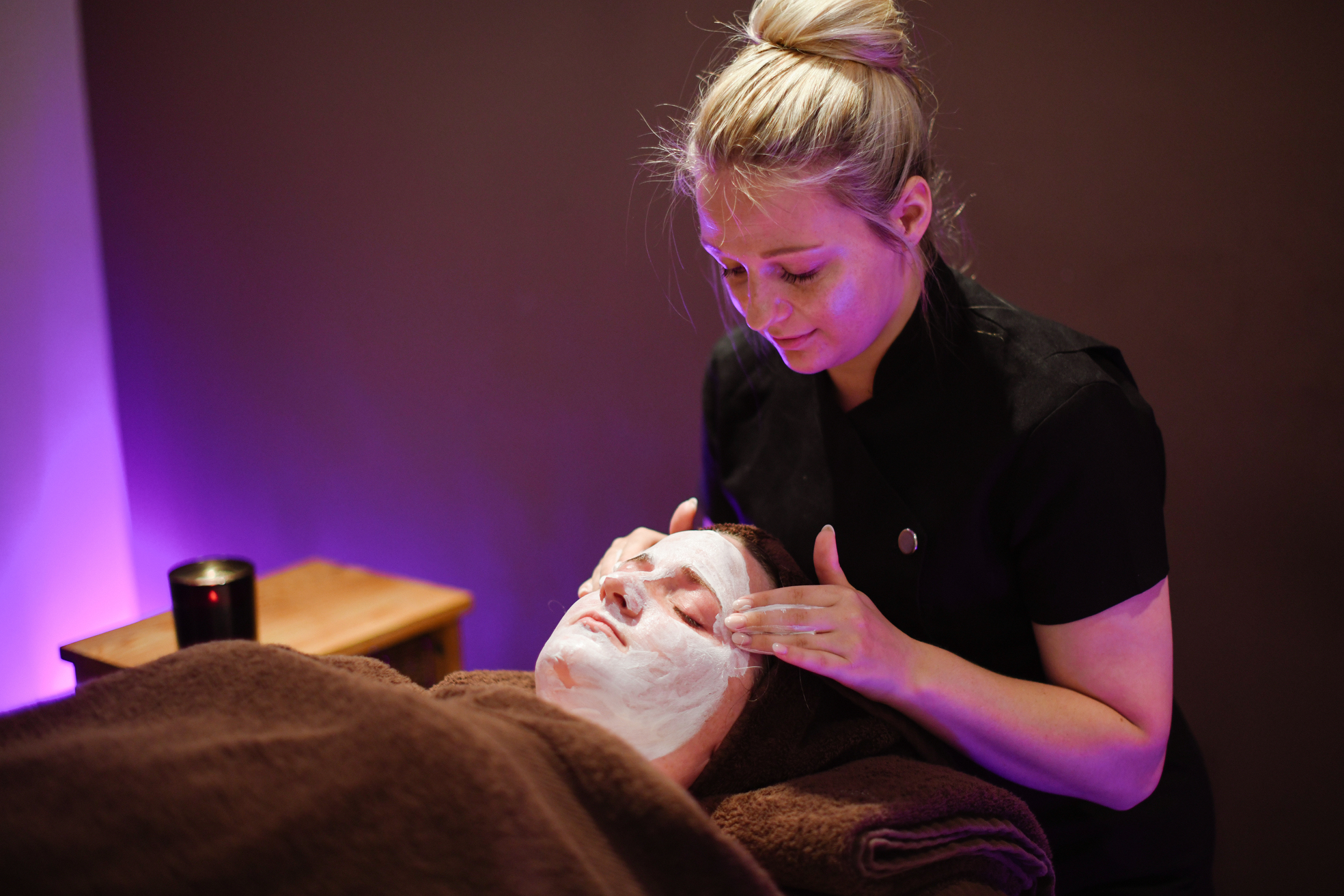 Elemis Expert Touch Reveal Facial | 60 Minutes