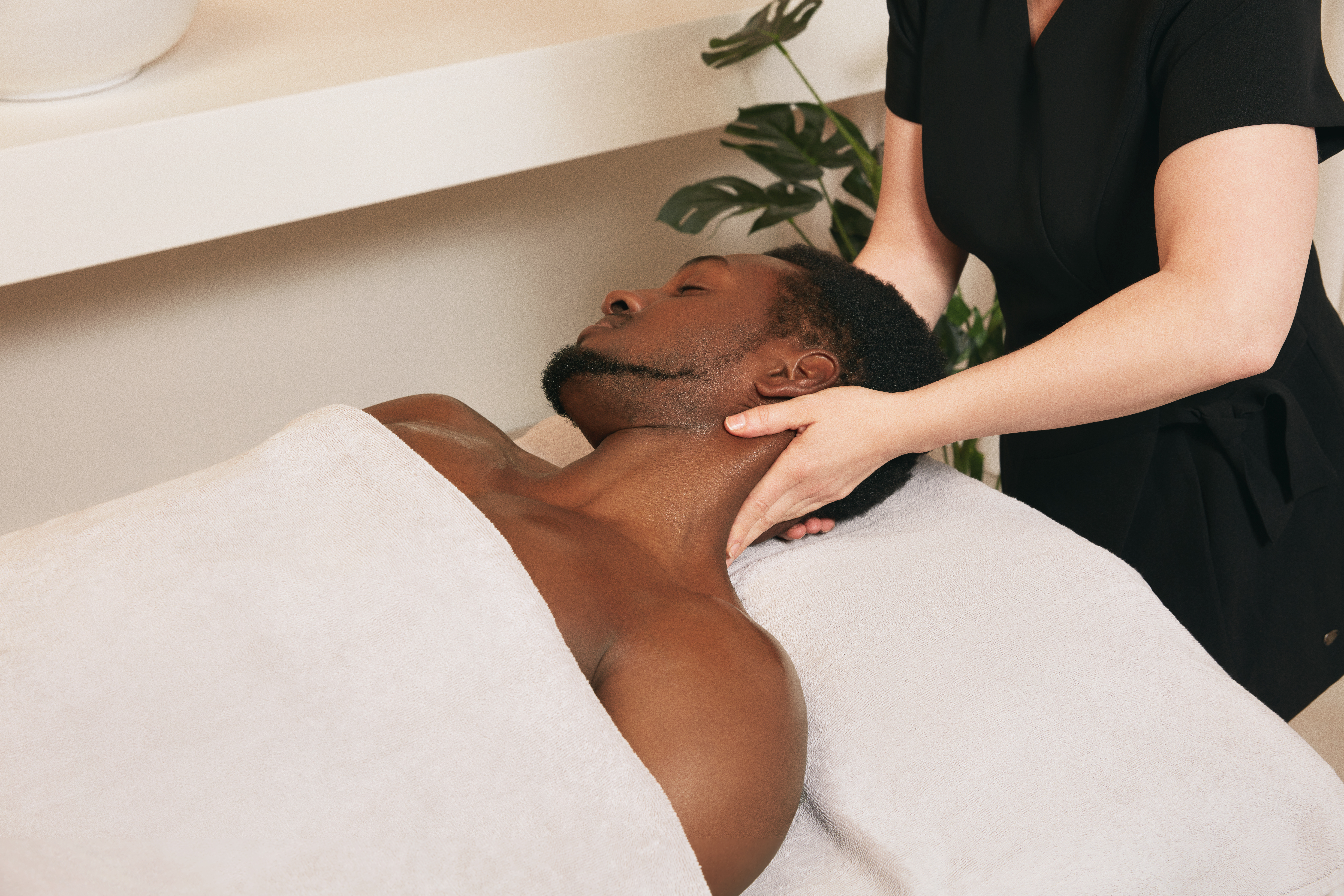 CARA ORGANIC SPA SIGNATURE FULL BODY MASSAGE | 60 Minutes