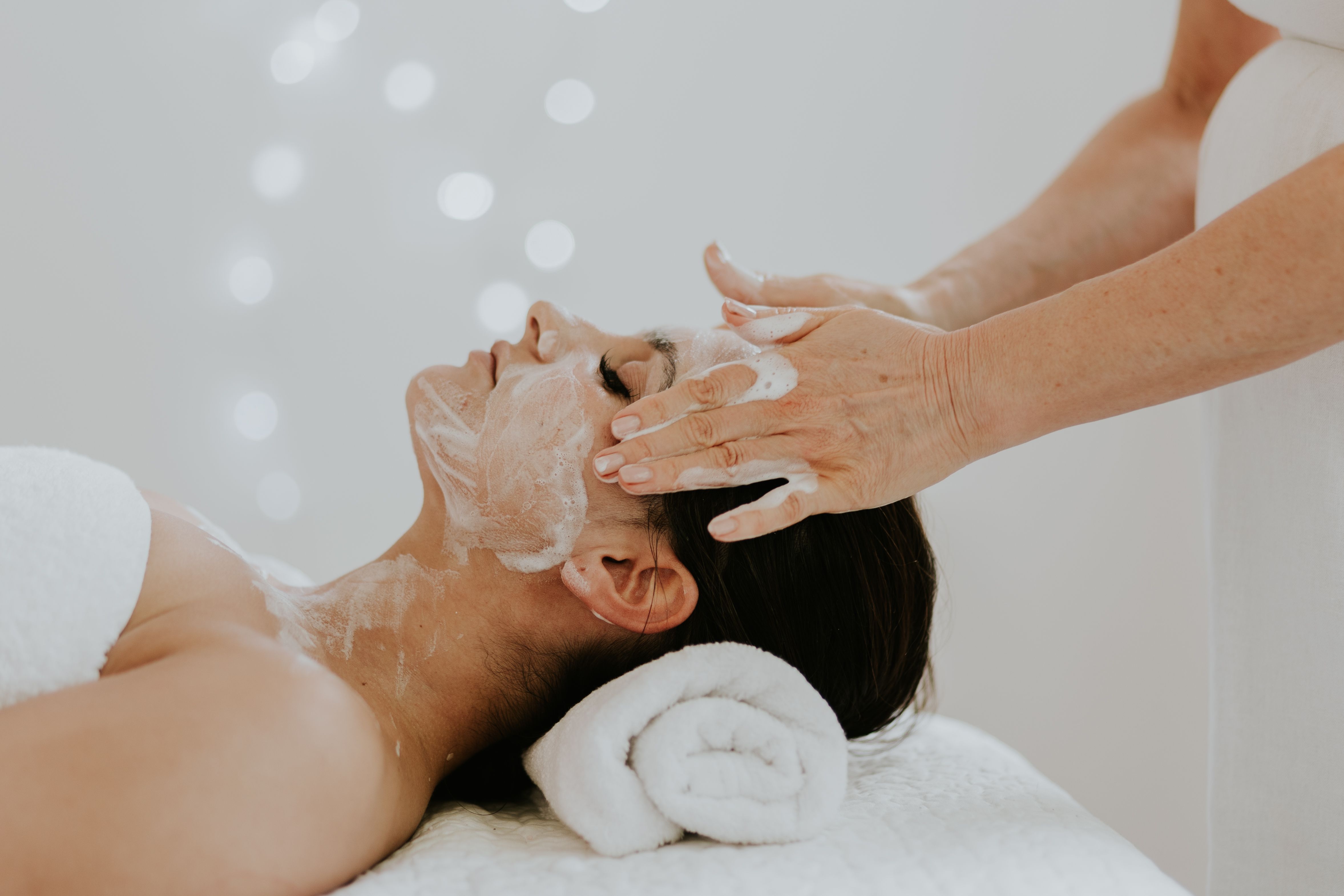 Classic Sculpt Facial | 60 Minutes