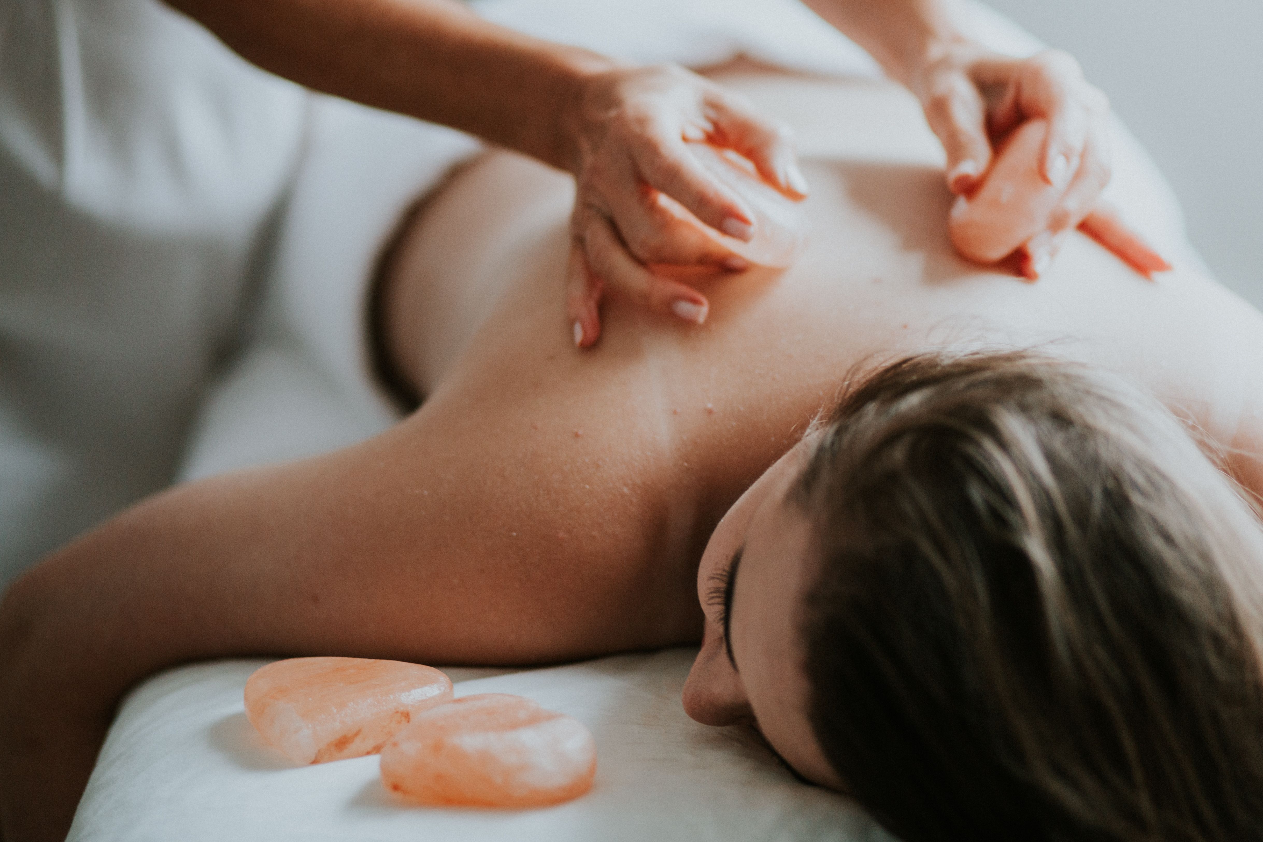 Hot Rocking Relax Massage | 60 Minutes