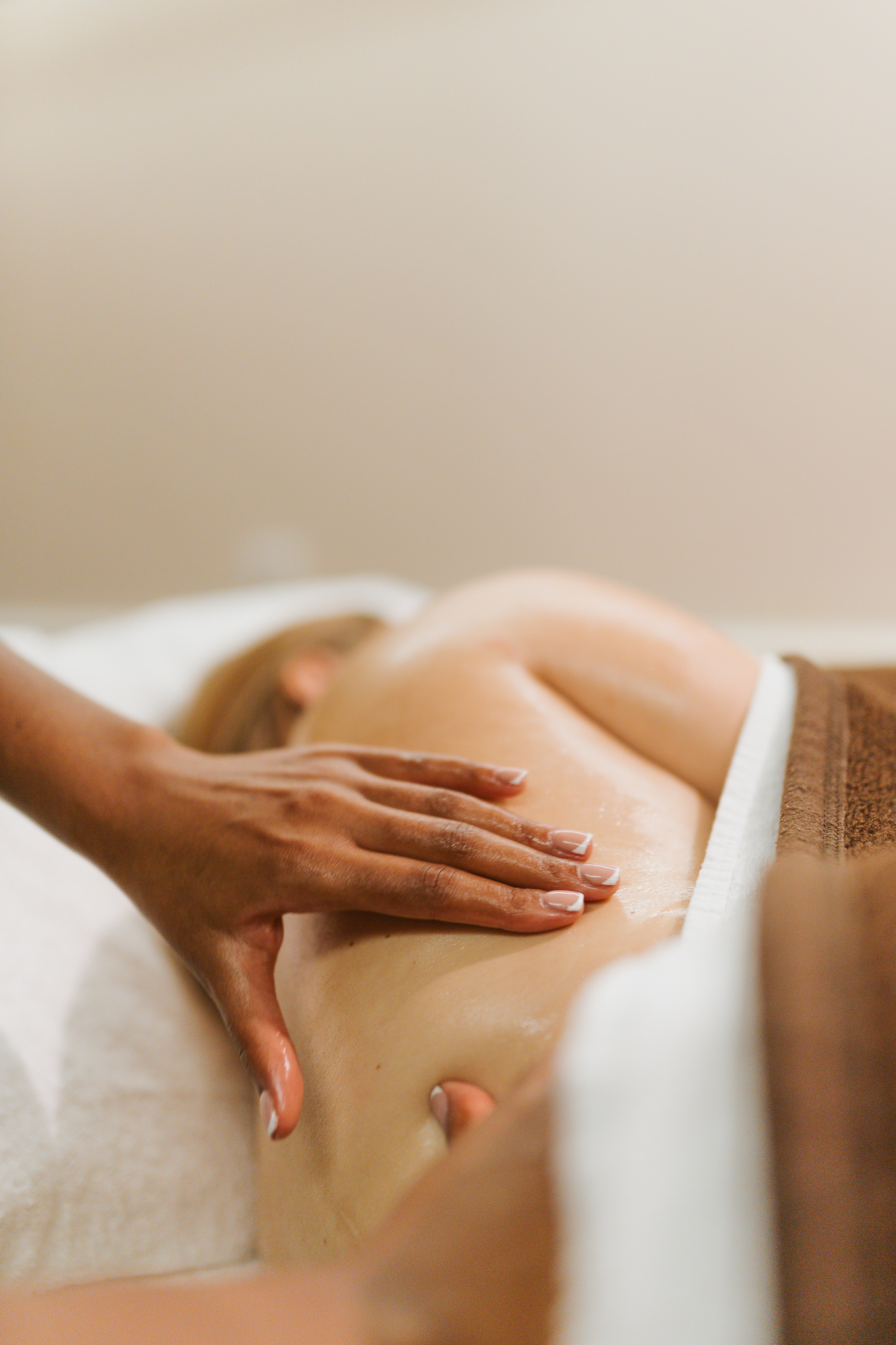 Elemis Expert™ | Peaceful Pregnancy Massage | 25 Minutes