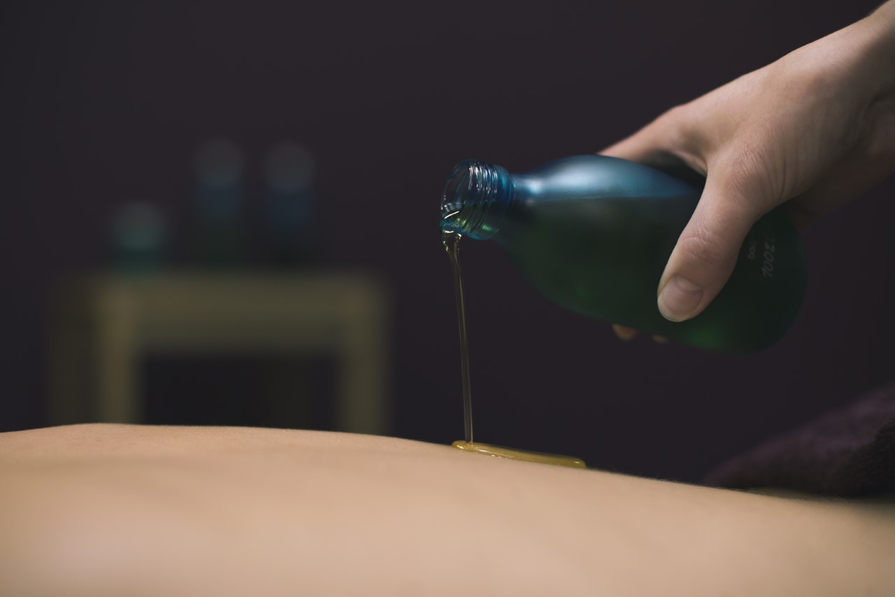 Soothing Shoulder & Scalp Treatment