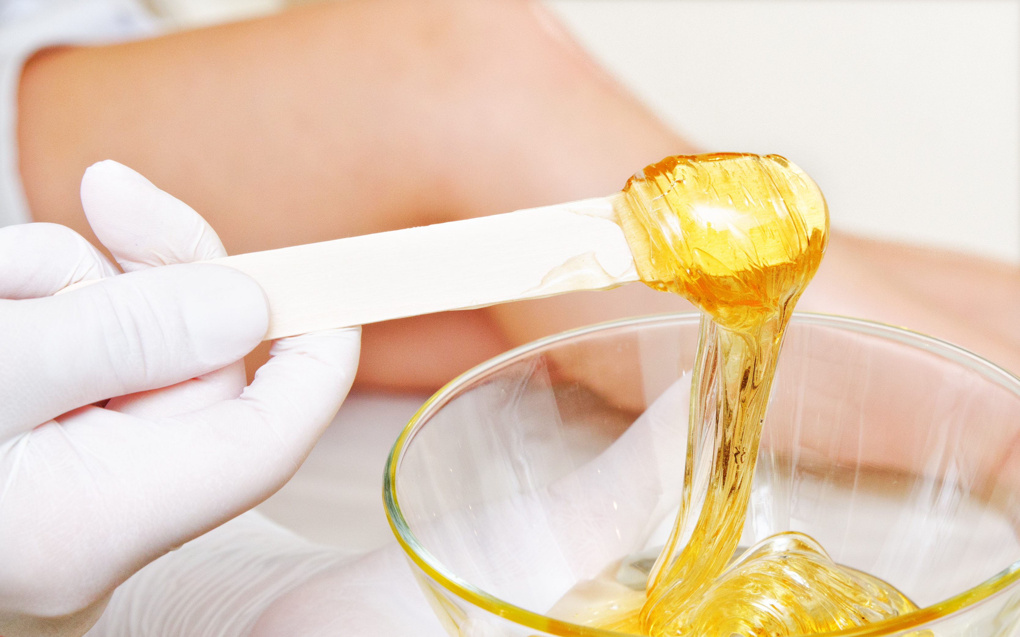 Full Leg Wax | 40 Minutes