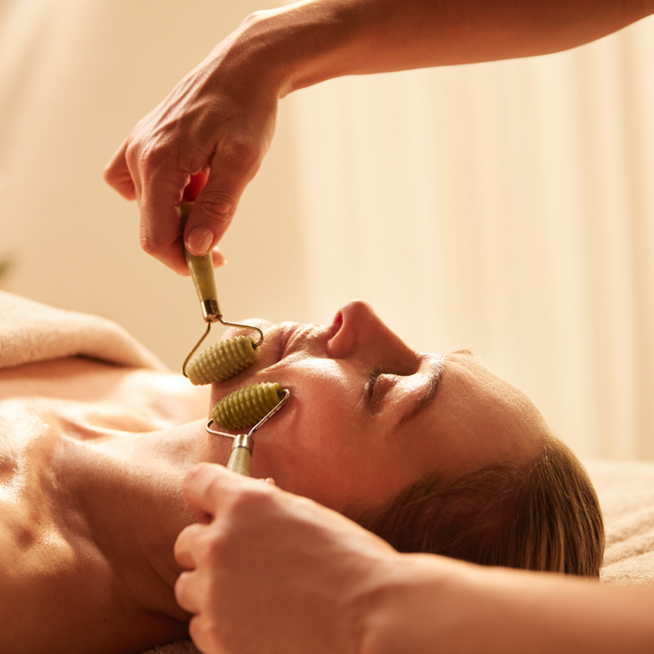 Book an Espa 90 minute Natural face Lift and receive 4 hours use of spa for £FREE