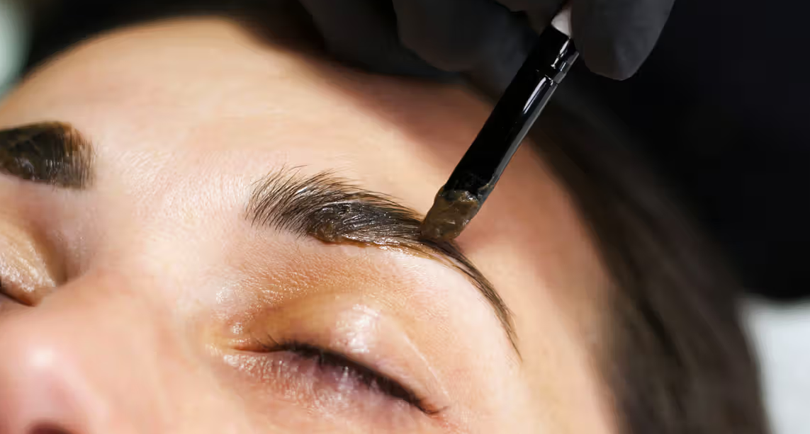 Eyebrow Tinting | 20 Minutes