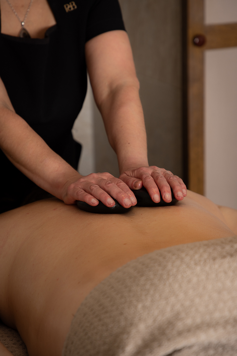 Hot Stone Massage | 40 Minutes