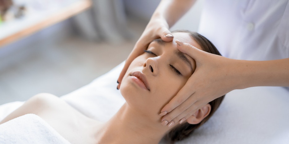 Elemis Couture Technology | 55 Minutes