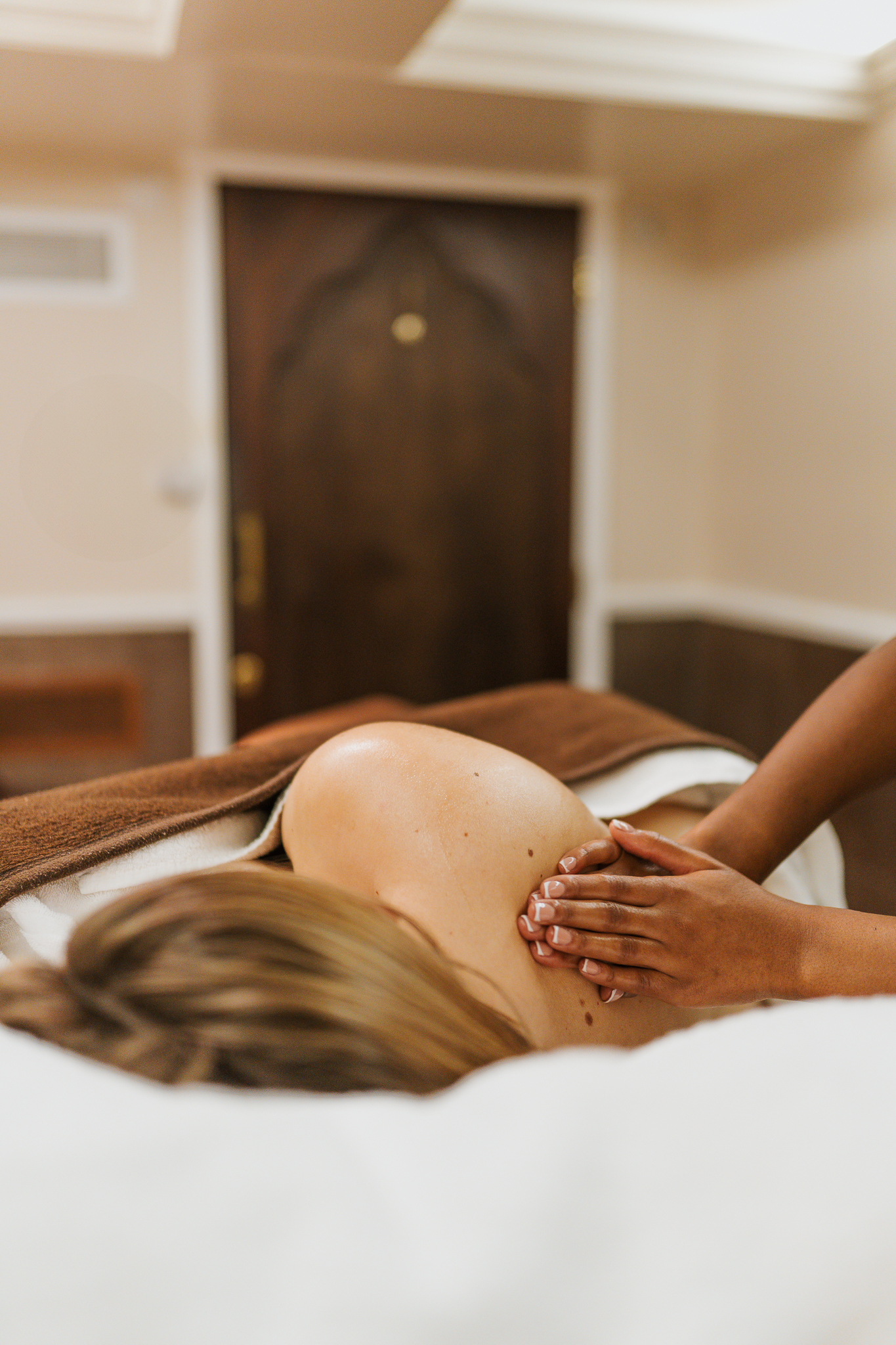 Elemis Expert™ | Peaceful Pregnancy Massage | 80 Minutes