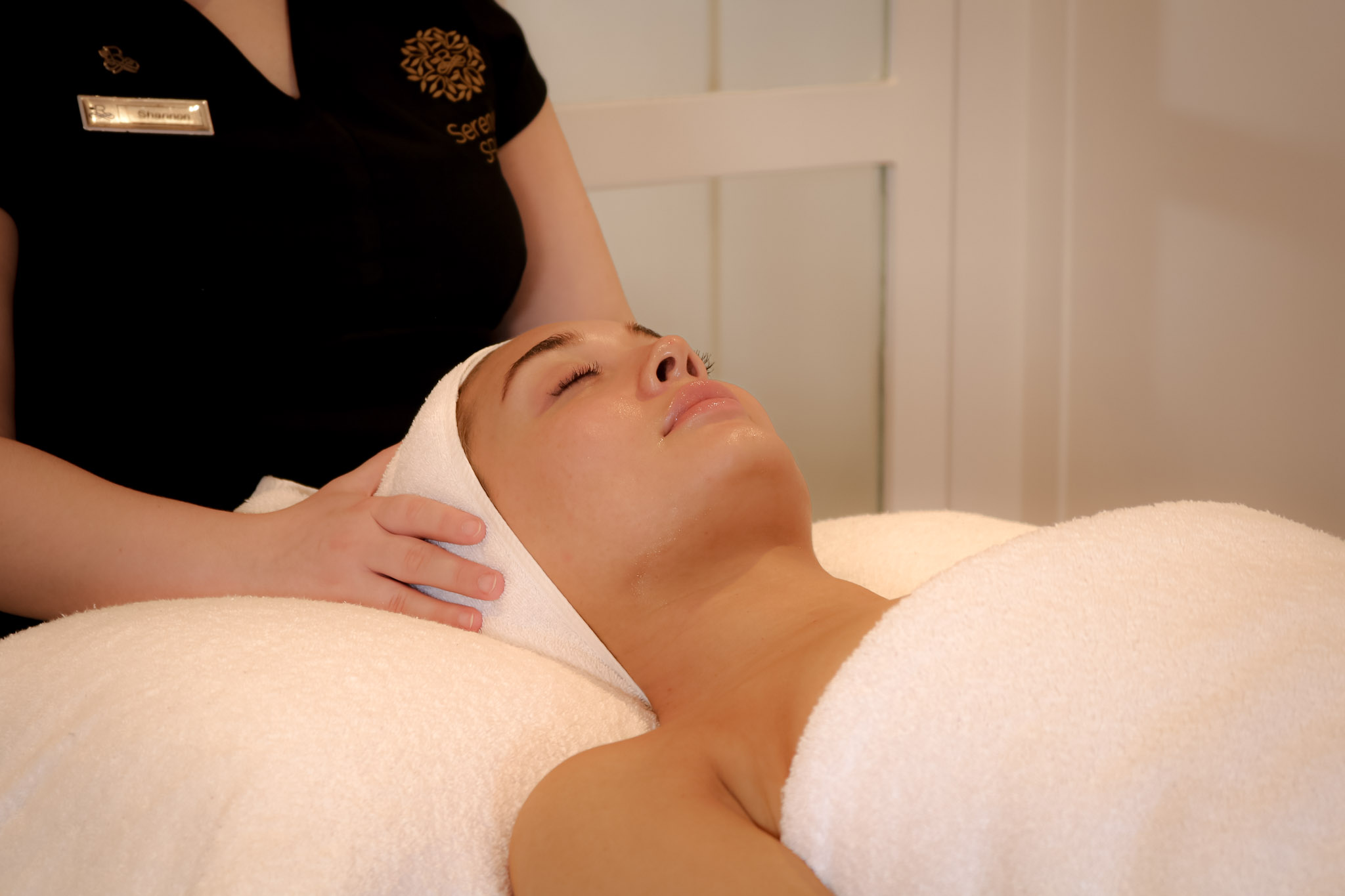 Pro-Glow Resurface Facial | 55 Minutes