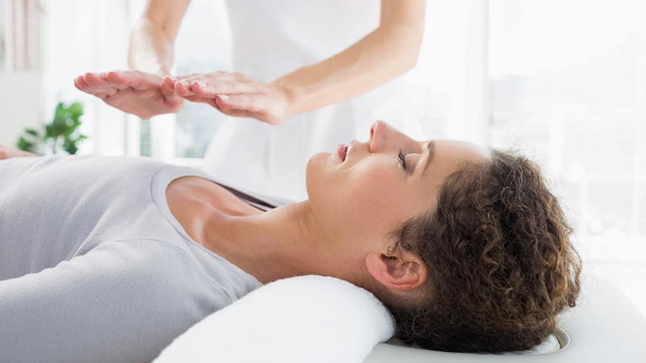 Amethyst Trust Rejuvenating Massage 