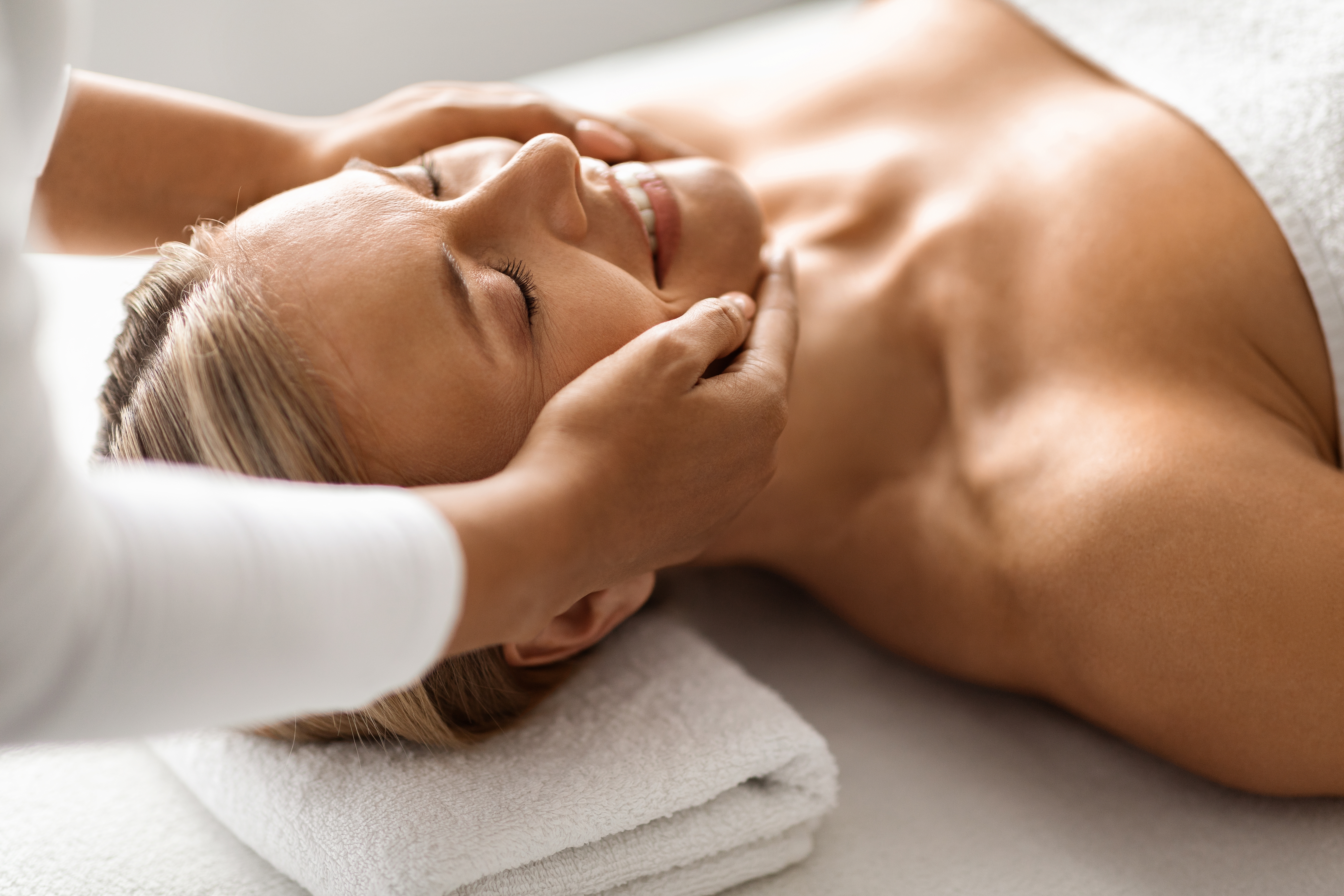 Rejuvenating Anti-ageing Facial | 90 Minutes