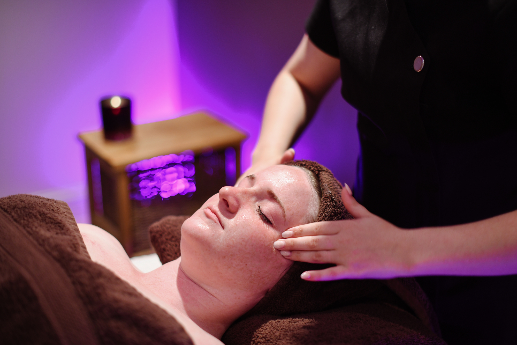 Elemis Expert Touch Define Facial | 75 Minutes