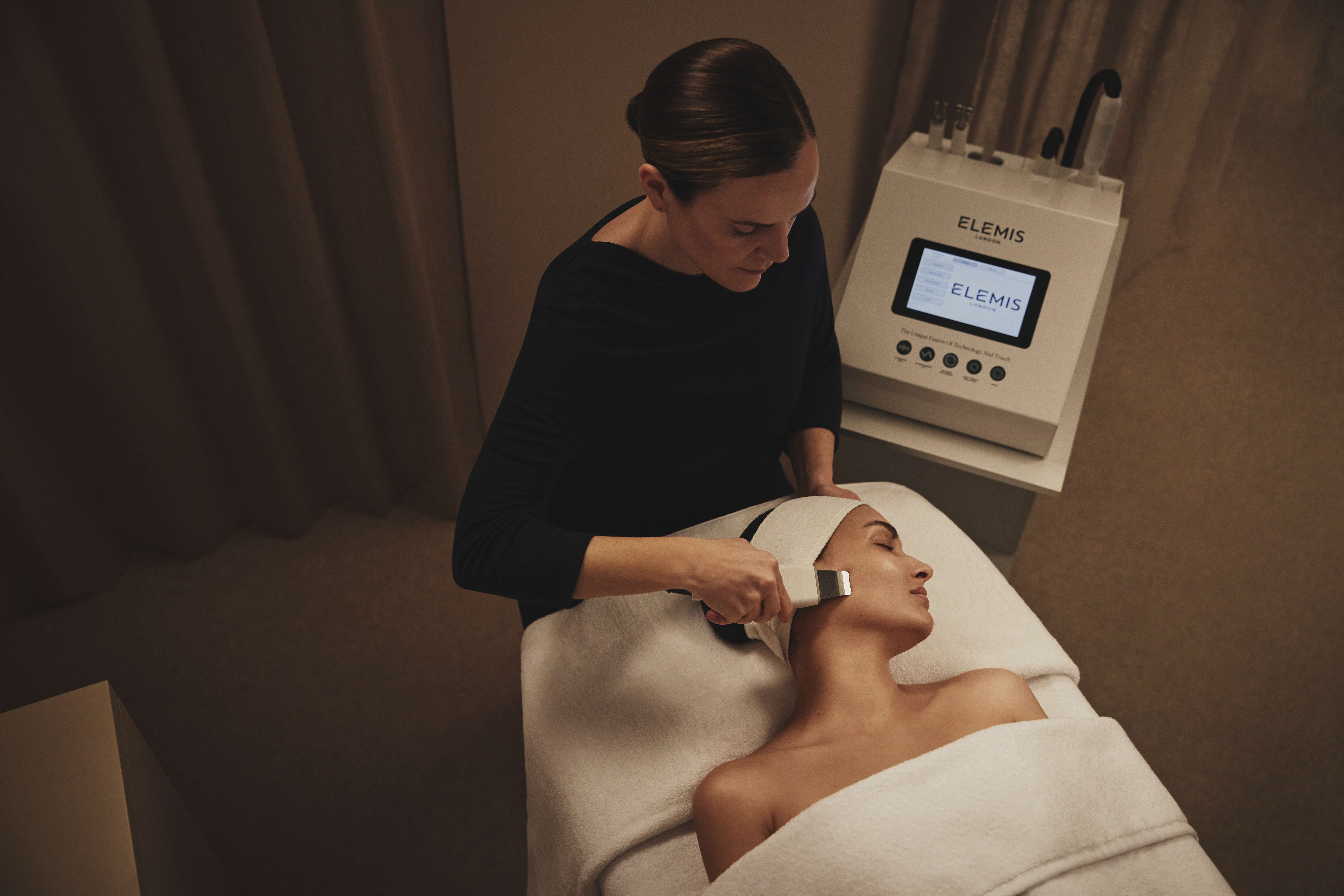 Pro-glow Genius Facial+