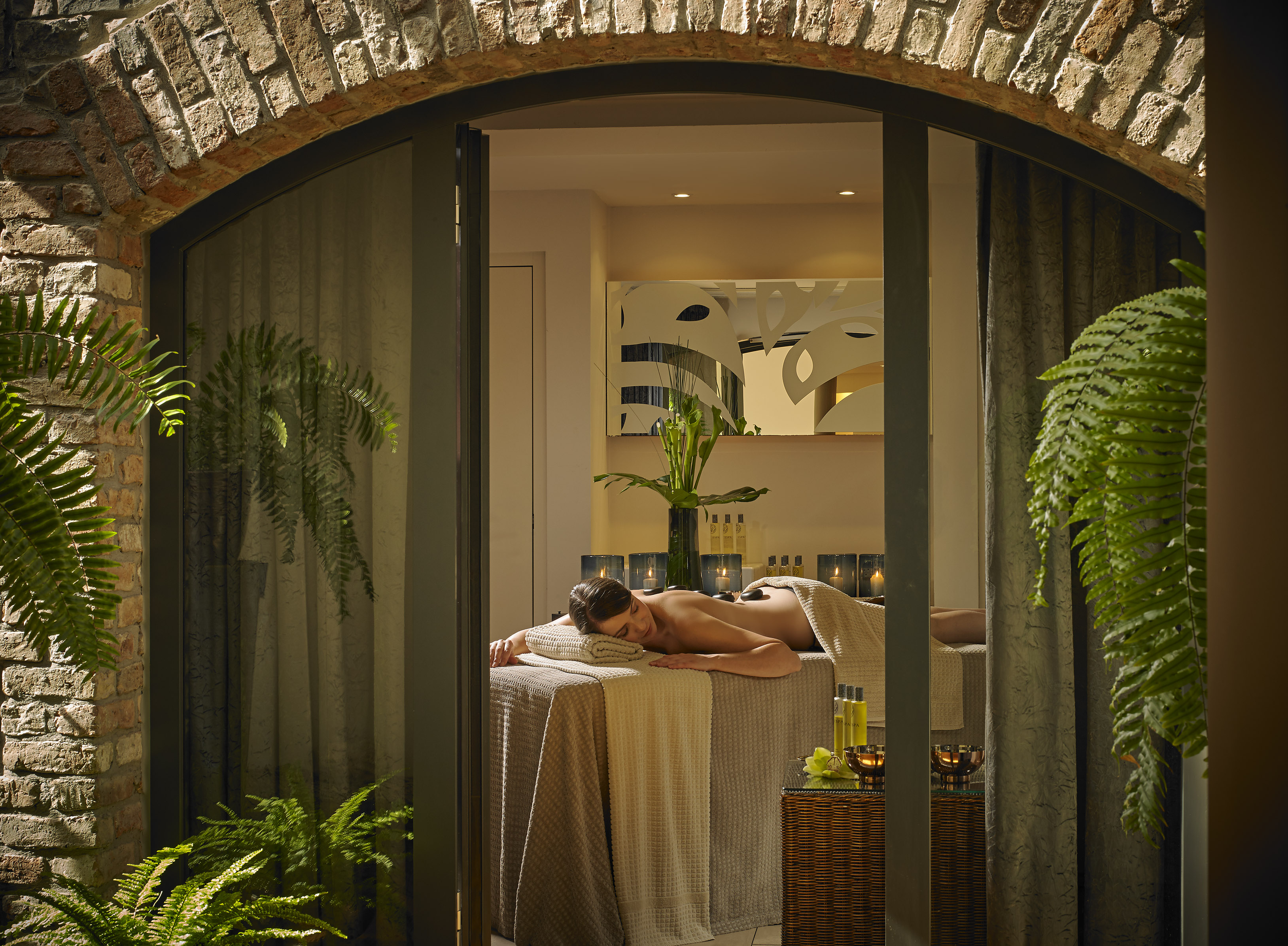 Farnham Estate Coconut Melt Full Body Massage | 60 Minutes