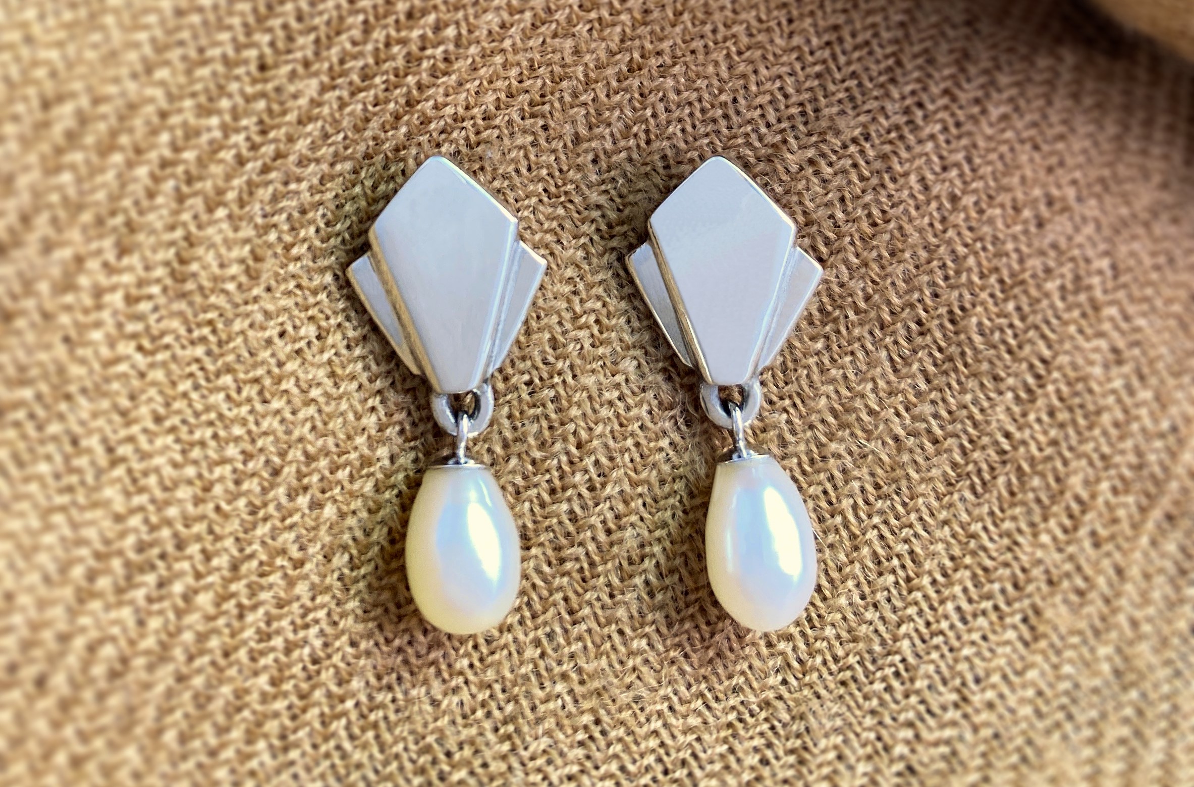 Burgh Island Earrings | Deco Pearl